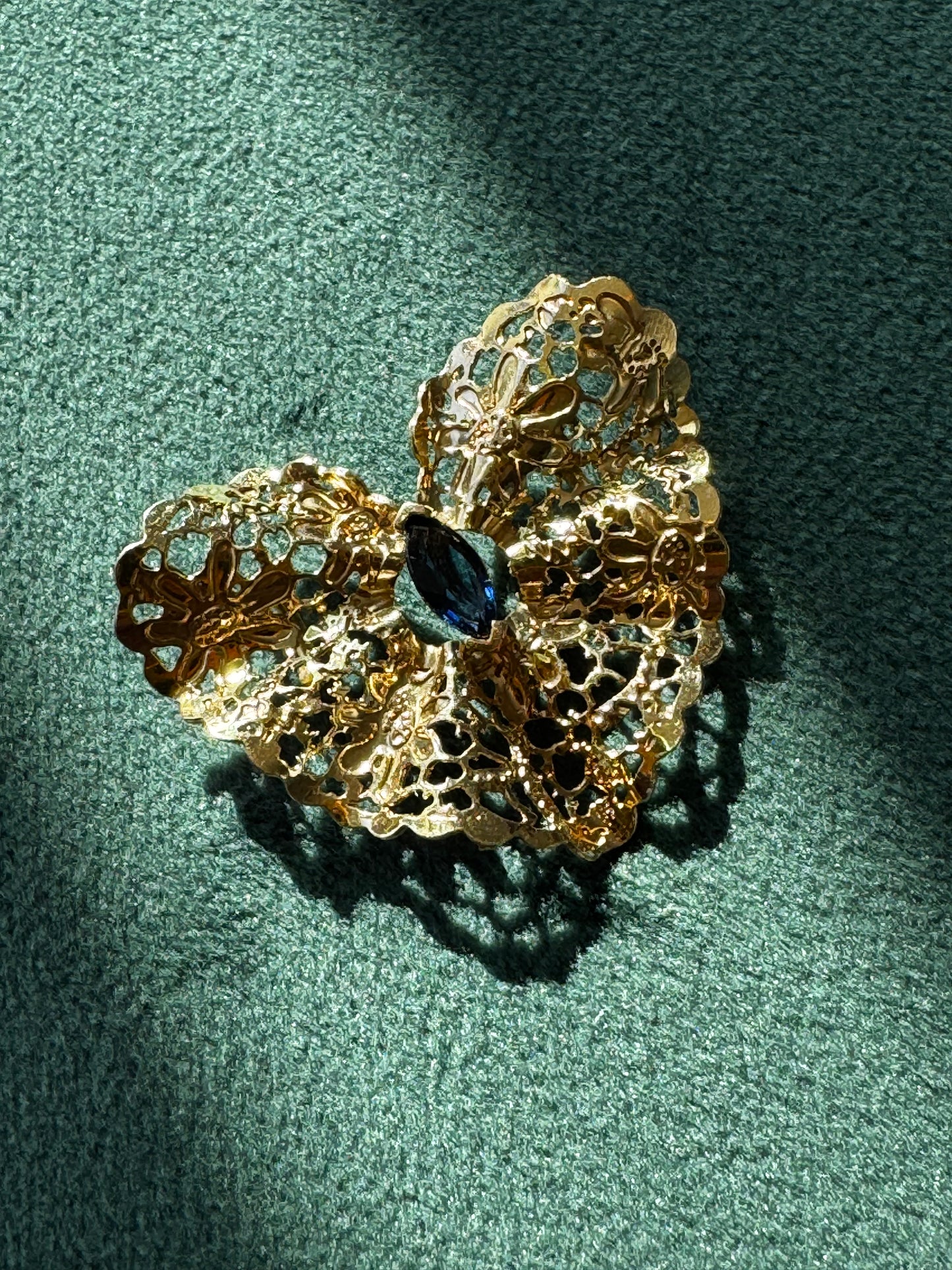 Estate Vintage 1980s 14K Gold Sapphire Heart Slide Pendant - Pierced Filigree Design