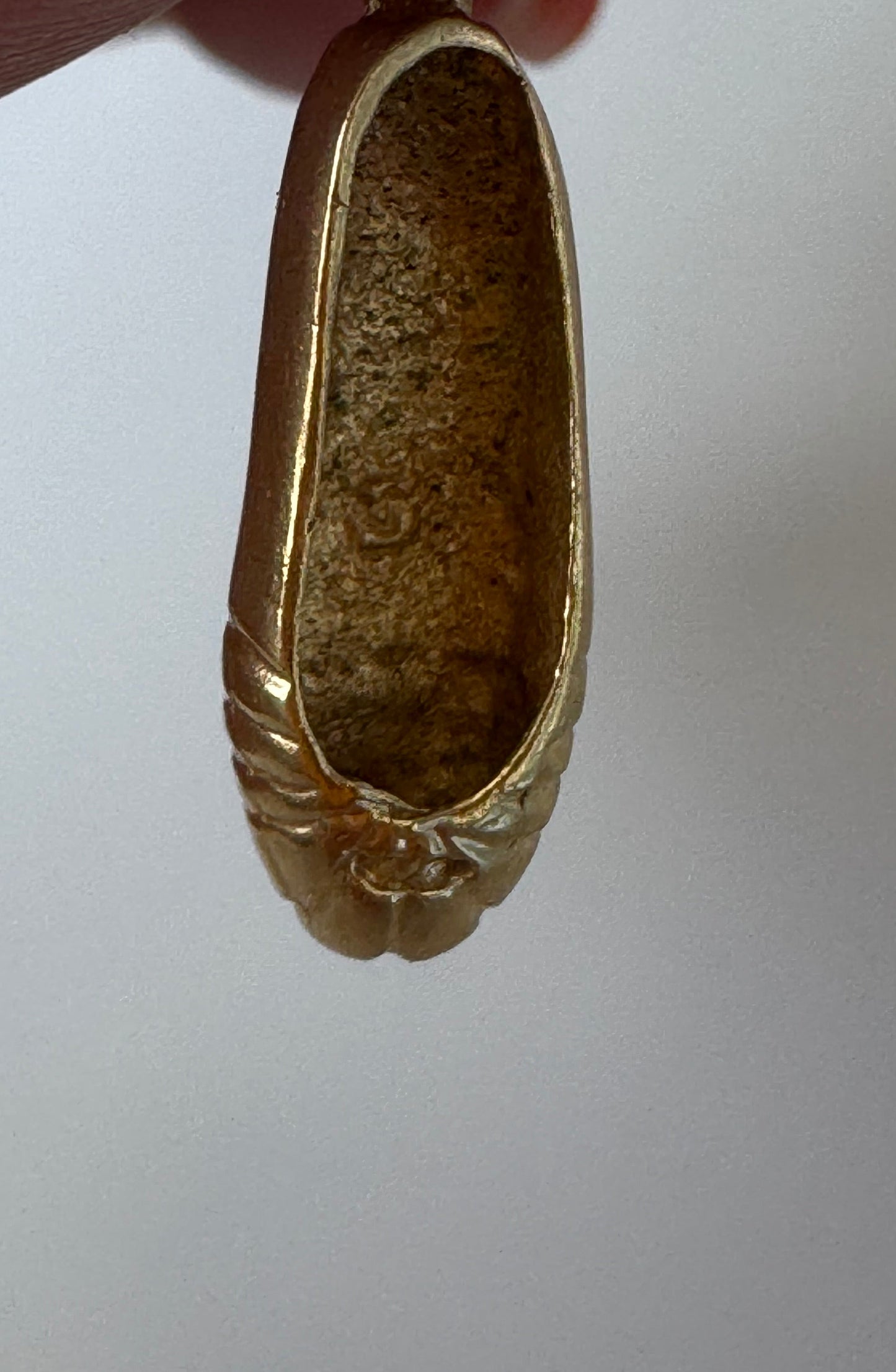 1950s vintage 14K gold ballet slipper charm with textured details, dimensional dance shoe design