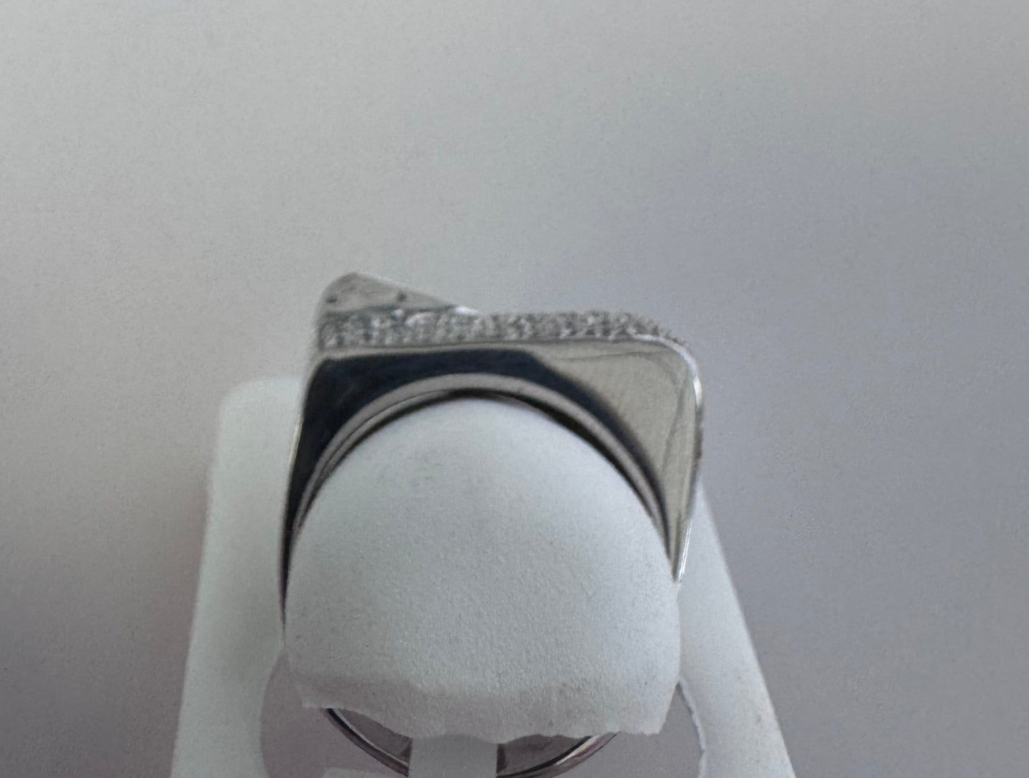 Estate 18K White Gold Geometric Vintage Ring