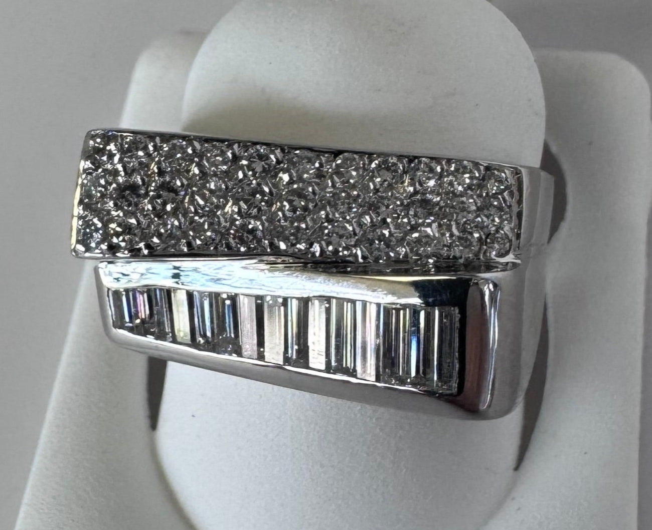 Estate 18K White Gold Geometric Vintage Ring