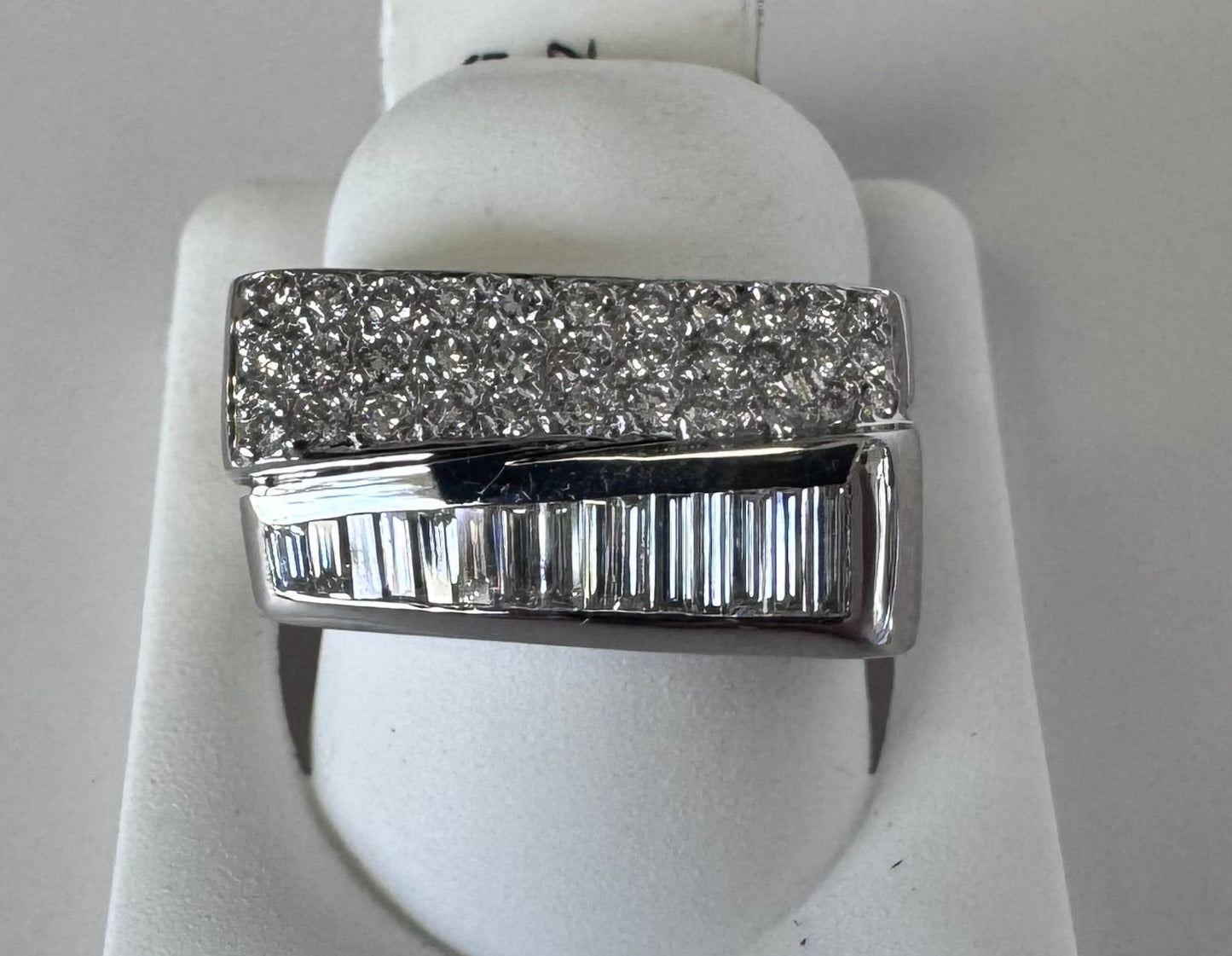 Estate 18K White Gold Geometric Vintage Ring