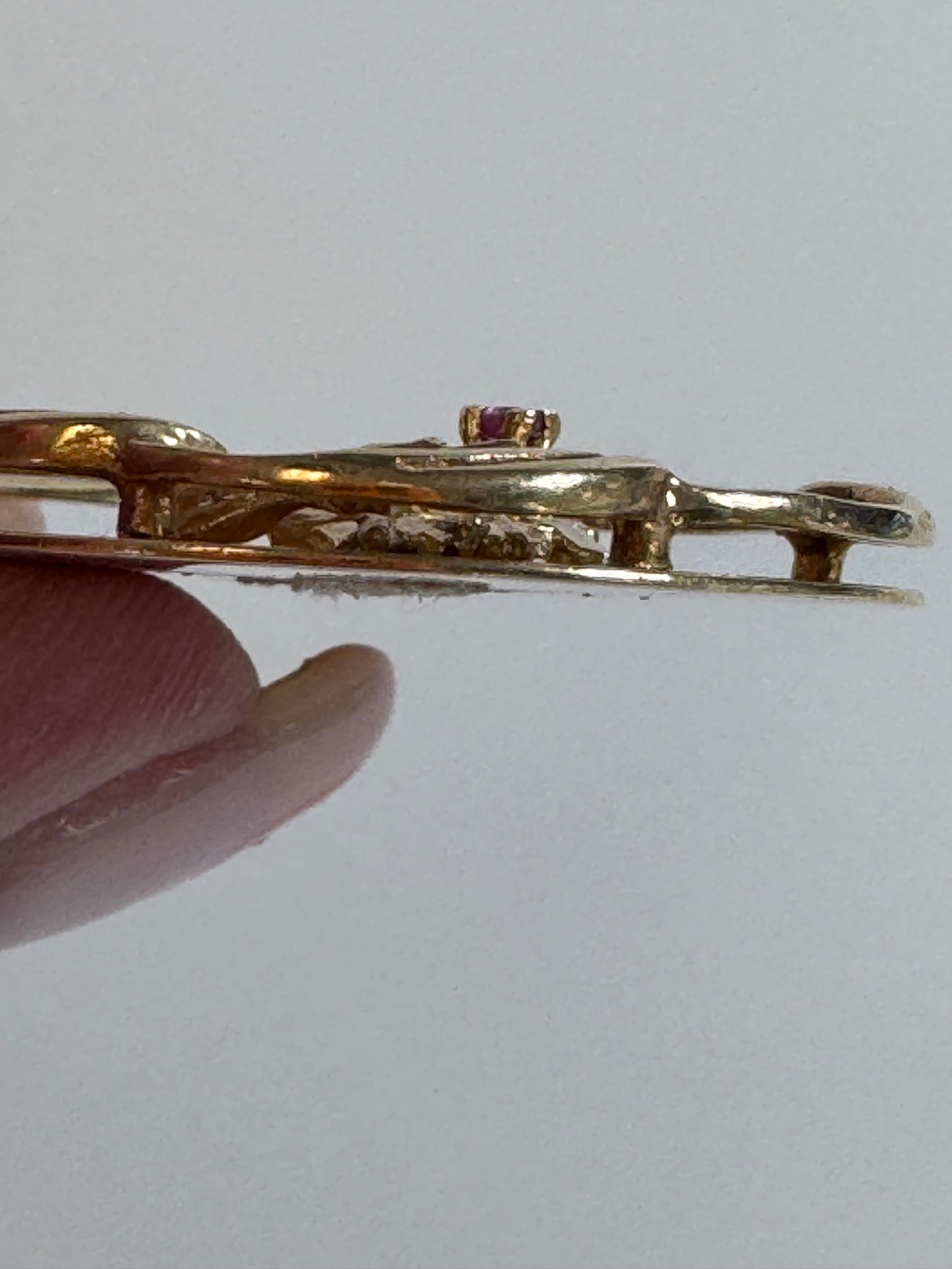 1950s 14K gold love birds medallion pendant with engine turned background and ruby accent, vintage romantic jewelry