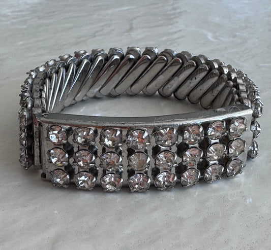 Vintage 1950s Rhinestone Photo Locket Sweetheart Bracelet