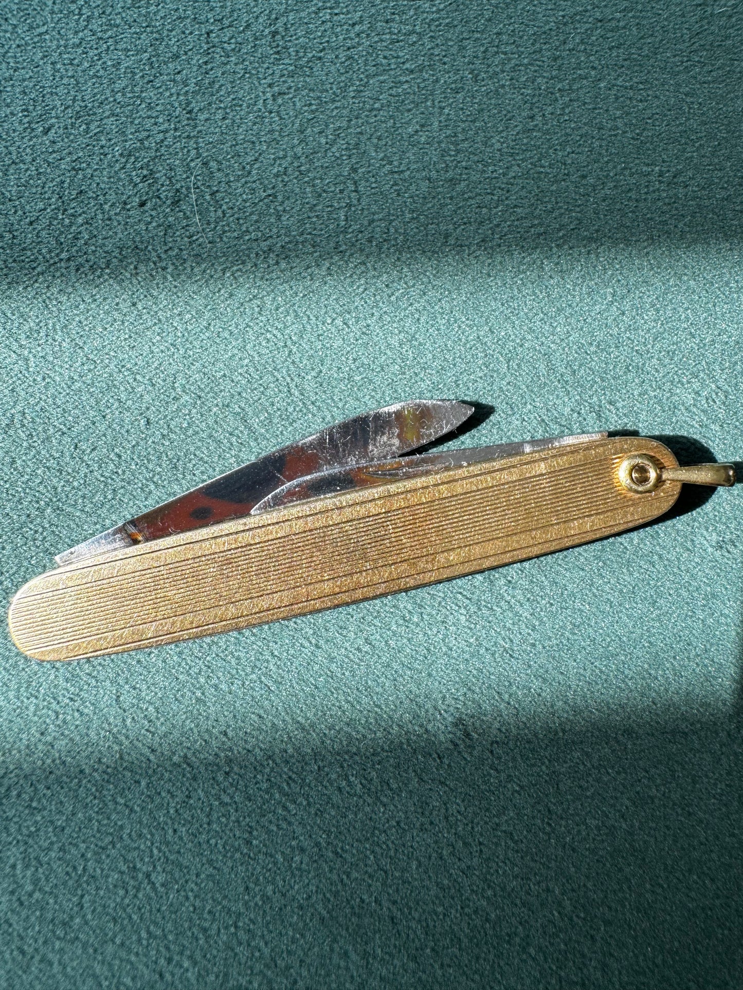 Working Vintage Pocket Knife Pendant - 10K Gold Steel Blade Functional Jewelry