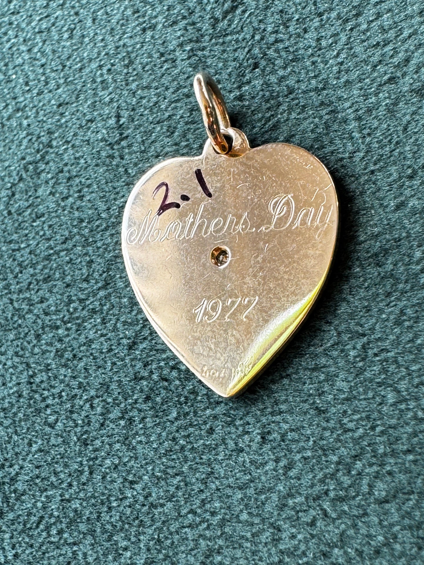 Vintage 1977 14K Gold Heart Charm