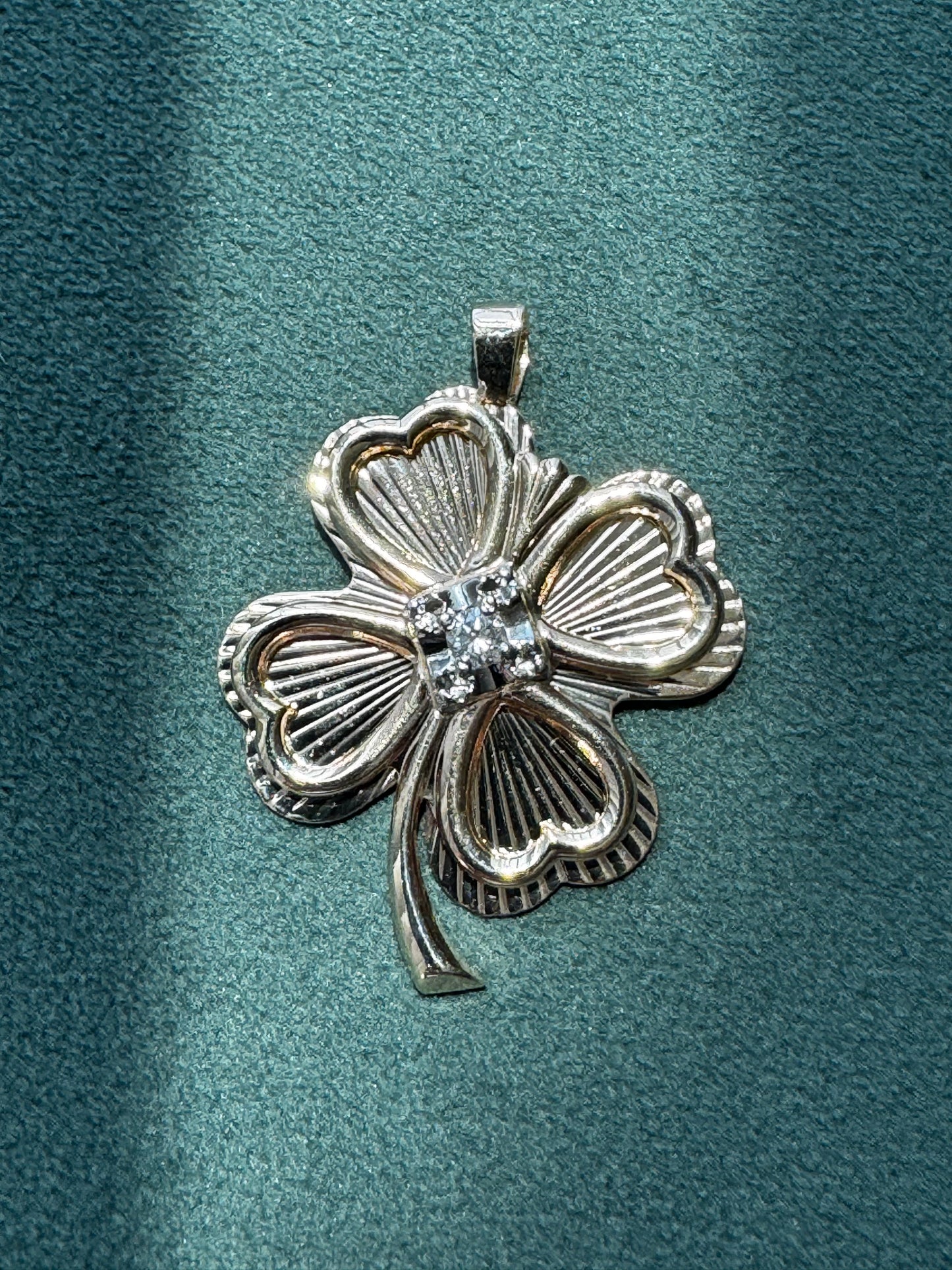 Estate Vintage Tyrrell 10K Yellow Gold Diamond Four Leaf Clover Pendant Engine Turned Heart Leaves 14K Bail