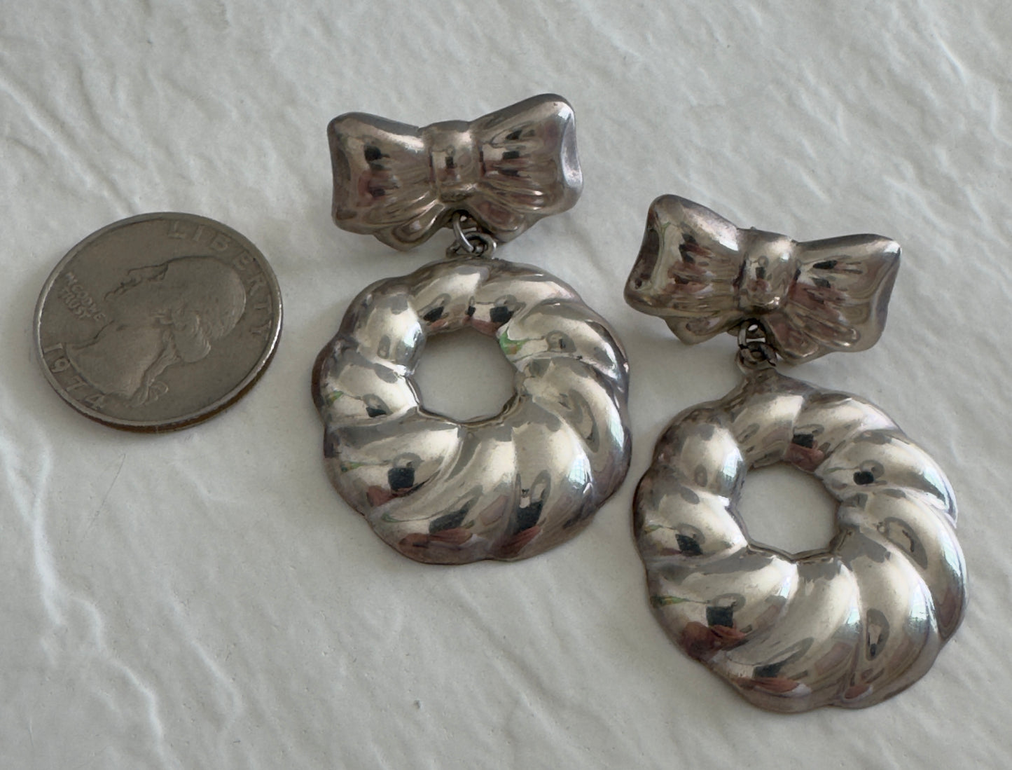 Estate Vintage Mexican Sterling Silver Bow Shrimp Hoop Earrings TV-52 Marked 925 Mexico