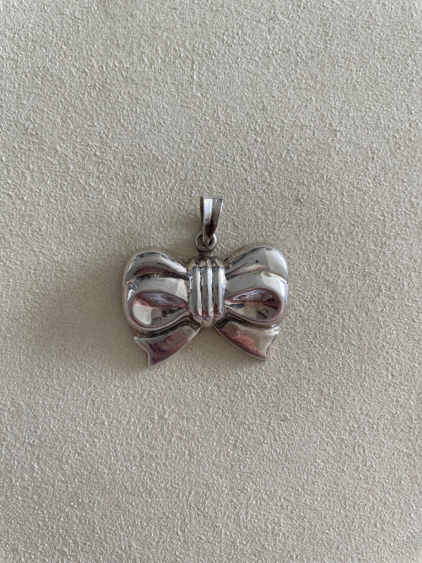 Small Puffy Bow Pendant