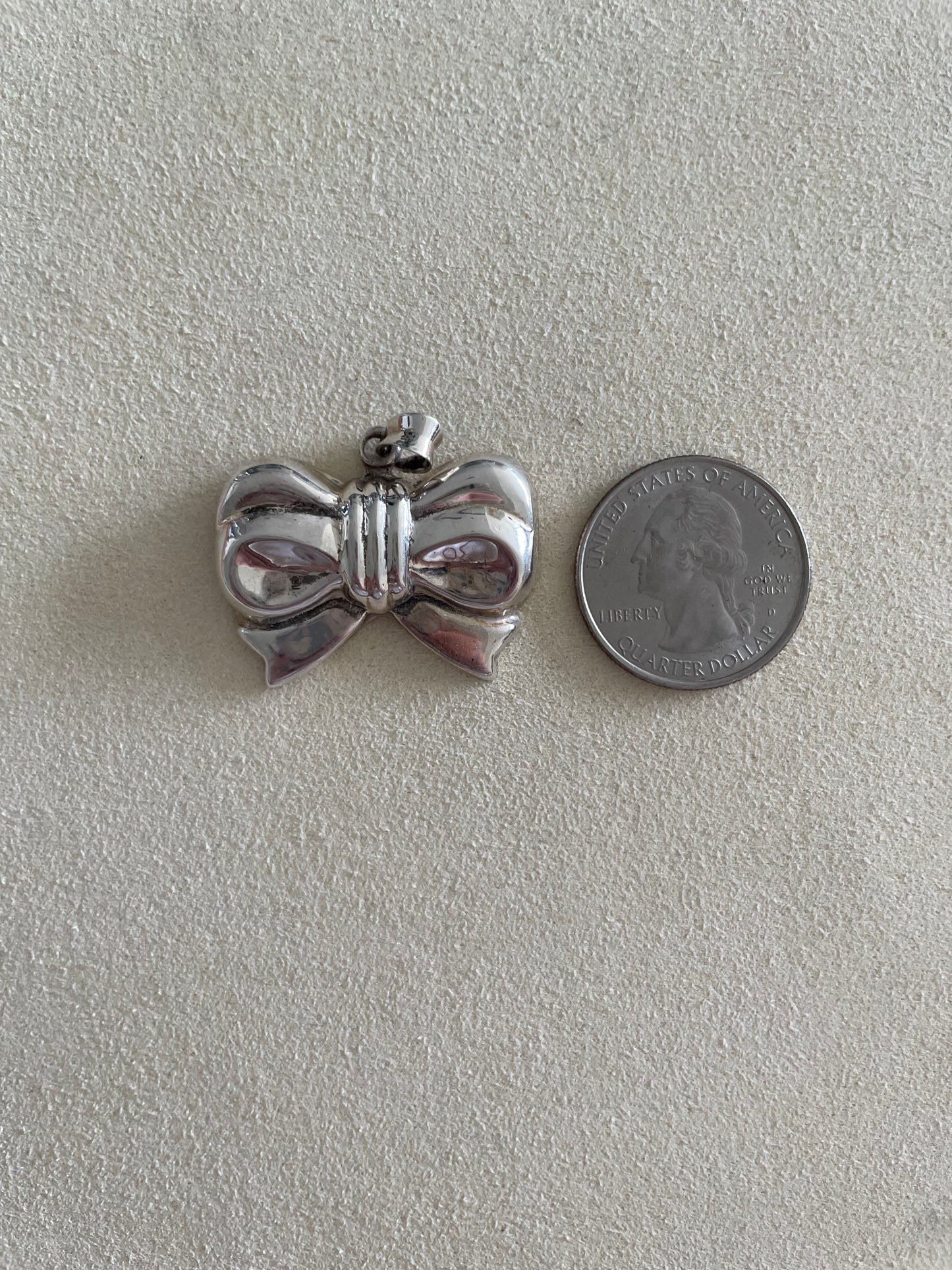 Small Puffy Bow Pendant
