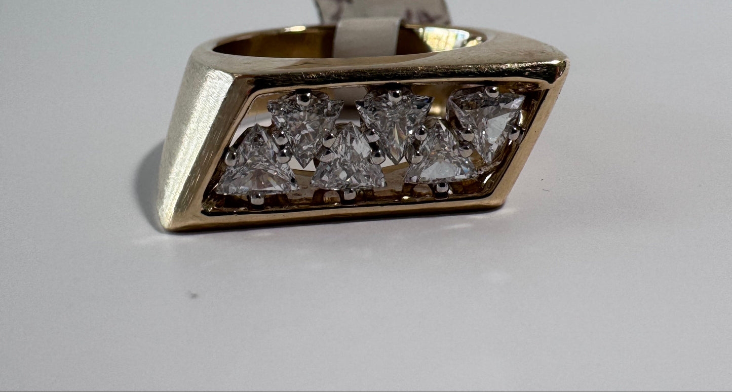 Bold Estate 14K Gold 1950s Diamond Band Ring Trilliant Cut