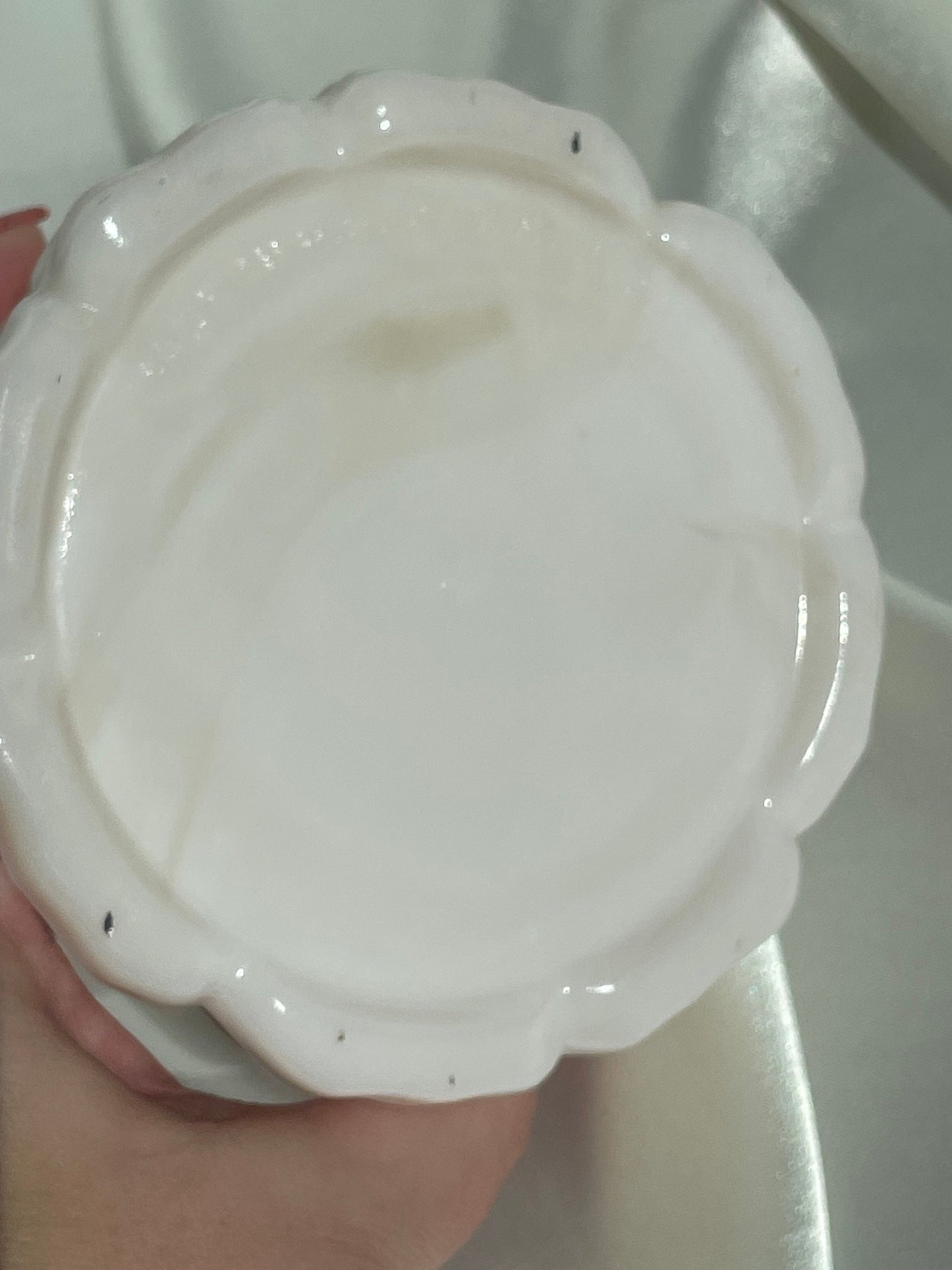 Akro agate little dish. Bottom for powder jar.