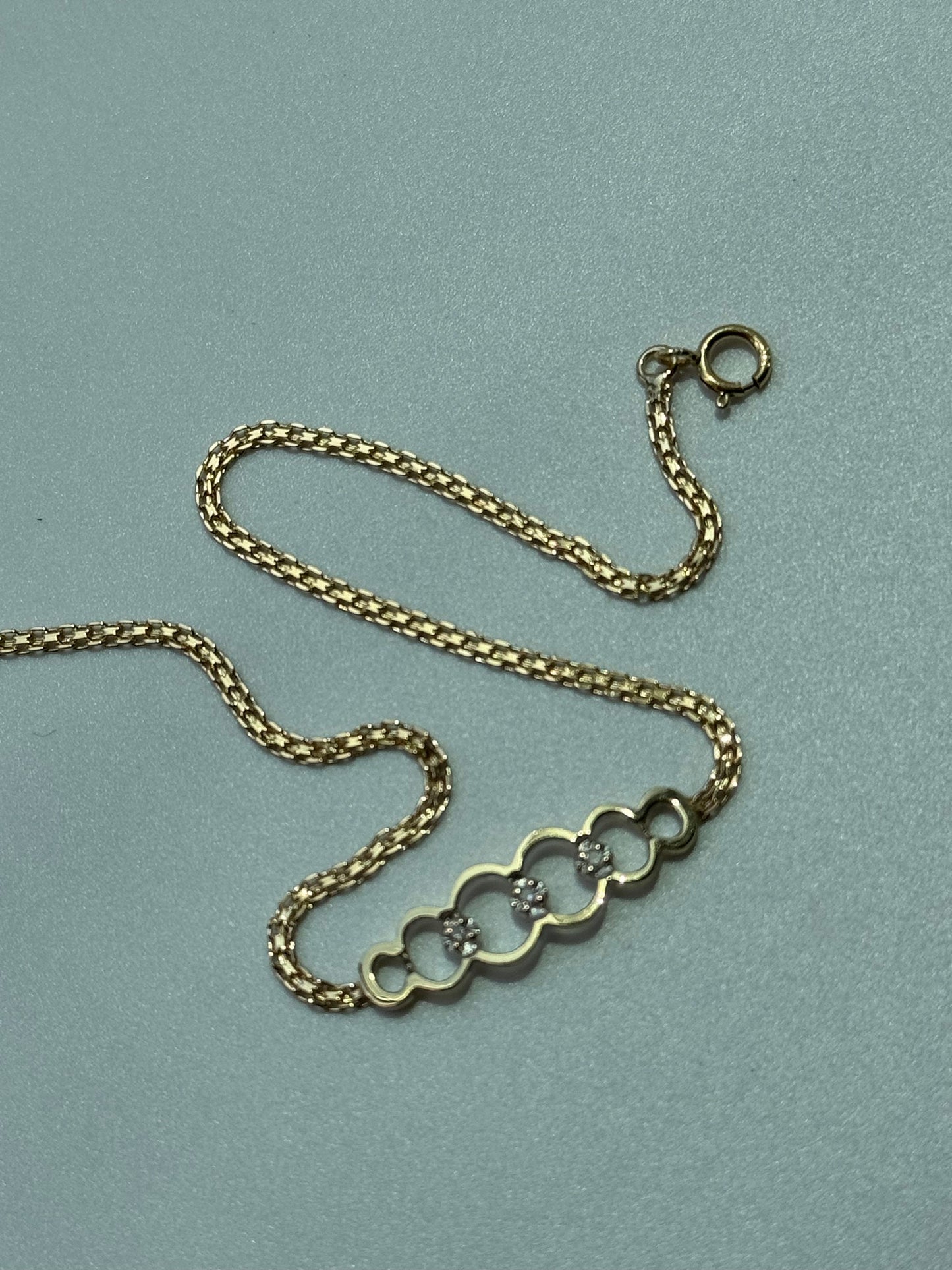 Vintage Estate Mod Overlapping Circle Anklet in 14k Gold and Diamonds
