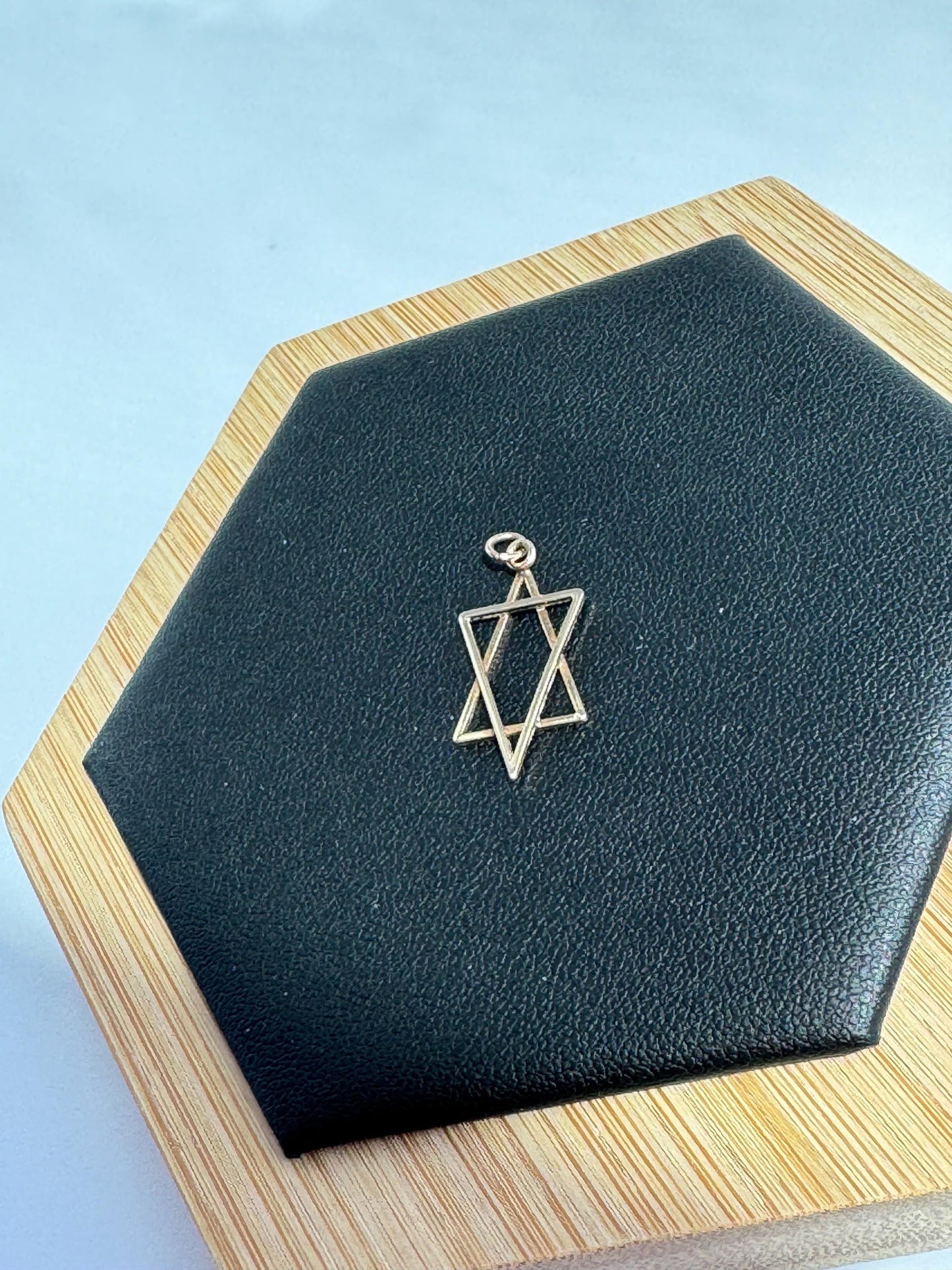 Vintage Estate 9k Star of David Pendant