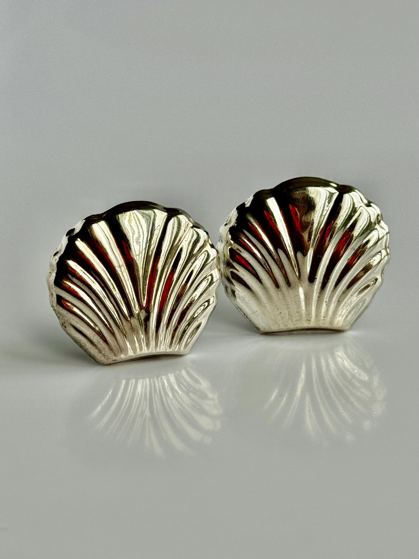 Large Vintage Seashell Earrings by Los Ballesteros Clip Style