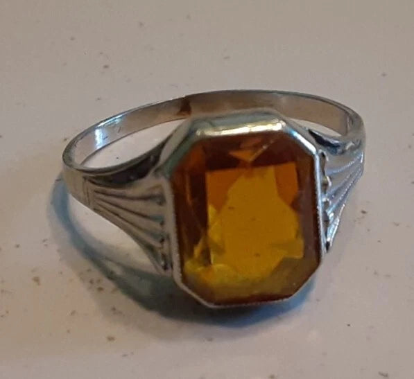 10K white gold ring with octagonal cut citrine stone featuring Art Deco geometric detailing