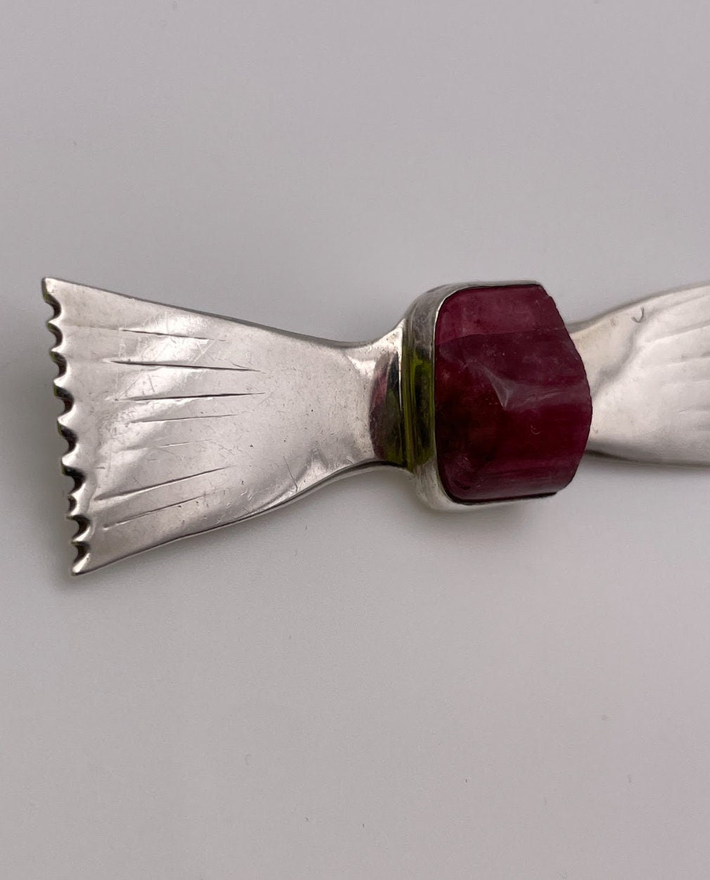 Vintage Sterling Silver Bow Pin with Gem Slice