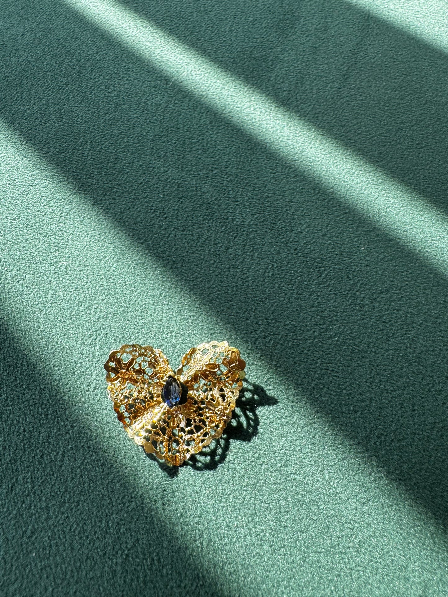 Estate Vintage 1980s 14K Gold Sapphire Heart Slide Pendant - Pierced Filigree Design