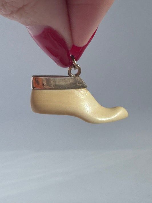 Vintage 14k Gold Shoe or Foot Charm
