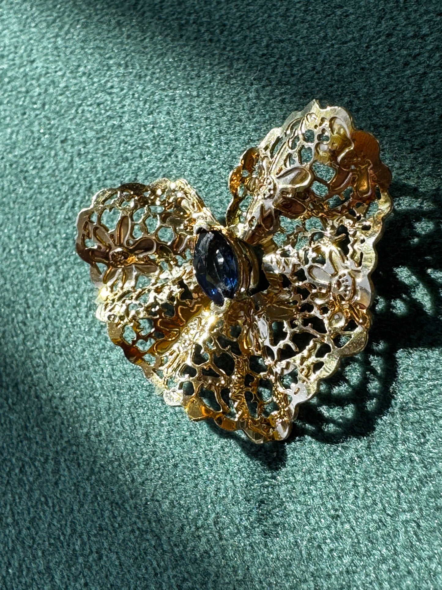 Estate Vintage 1980s 14K Gold Sapphire Heart Slide Pendant - Pierced Filigree Design