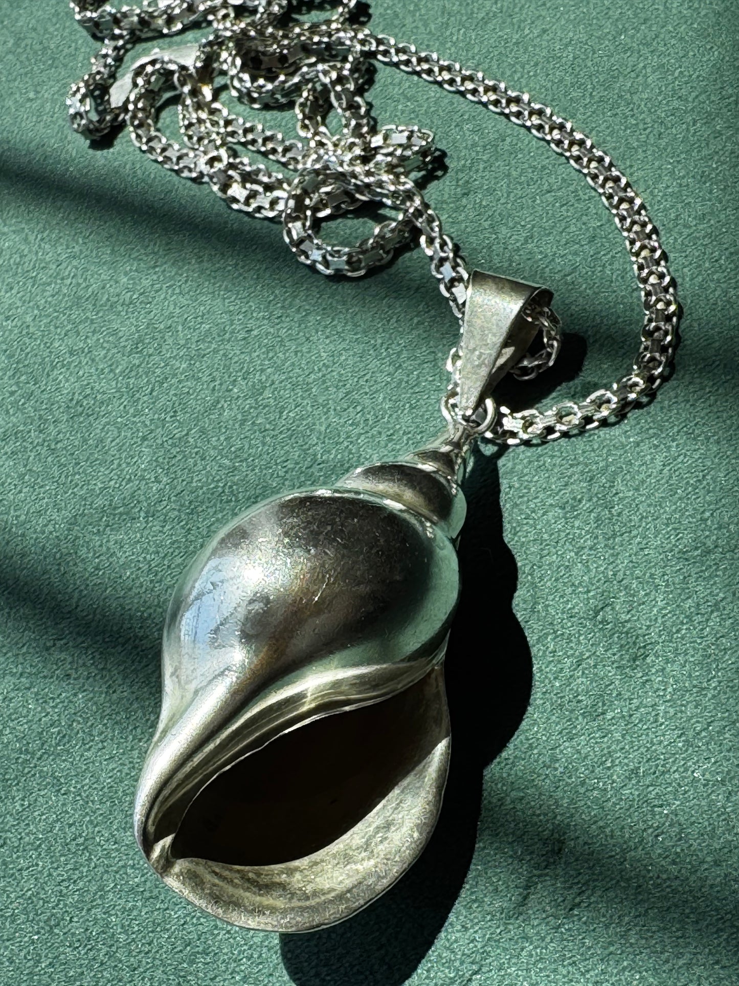 Sterling Silver Hollow Conch Shell Pendant Vintage Taxco Necklace & Chain Mermaid Life