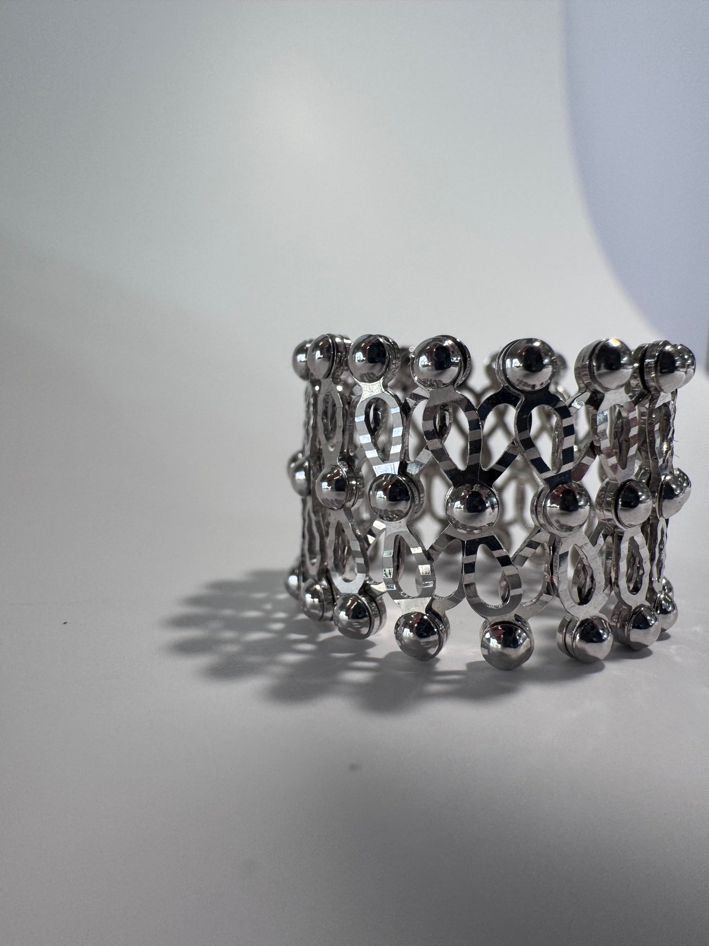Estate 14K white gold convertible ring bracelet with expandable spherical link mechanism transforming from ring to full bracelet size