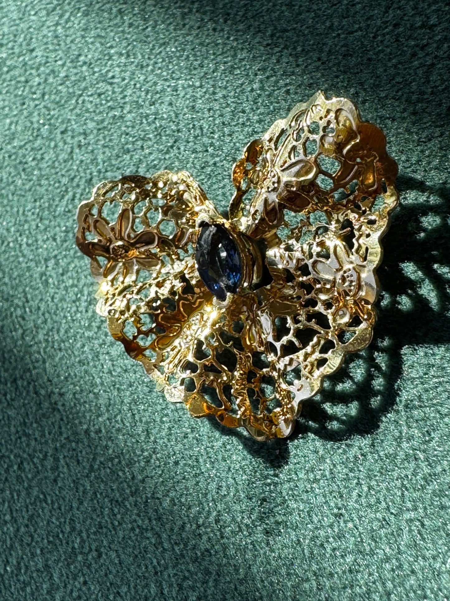 Estate Vintage 1980s 14K Gold Sapphire Heart Slide Pendant - Pierced Filigree Design