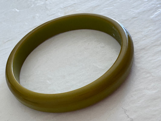 Estate Vintage Bakelite Bangle Bracelet Olive Green Chunky Wide Band Art Deco Style