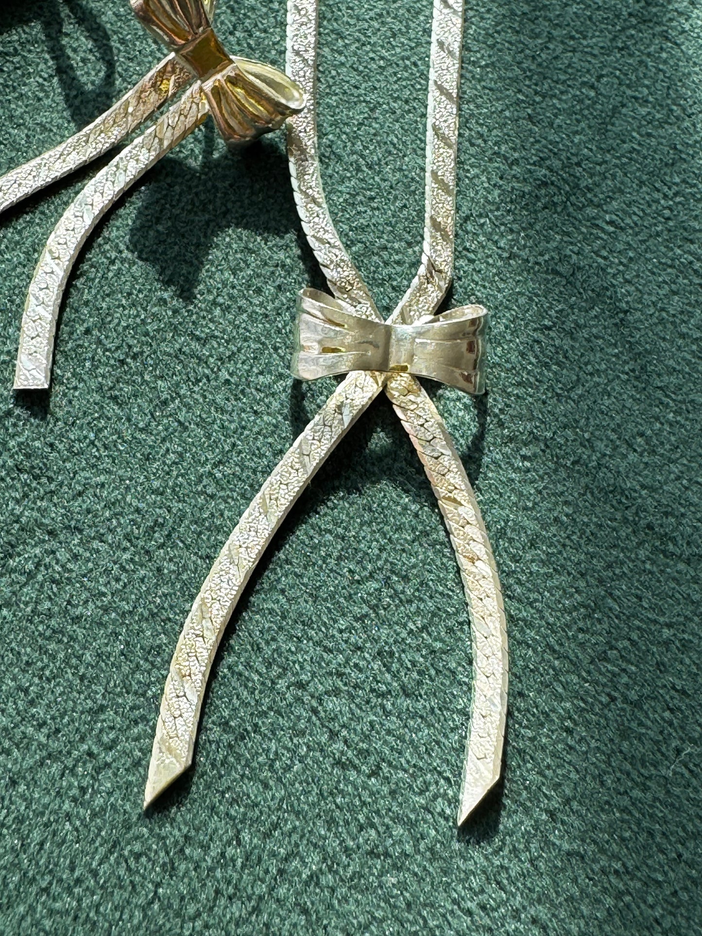 Estate Vintage Italian Sterling Silver Bow Necklace and Bracelet Set Textured Chain