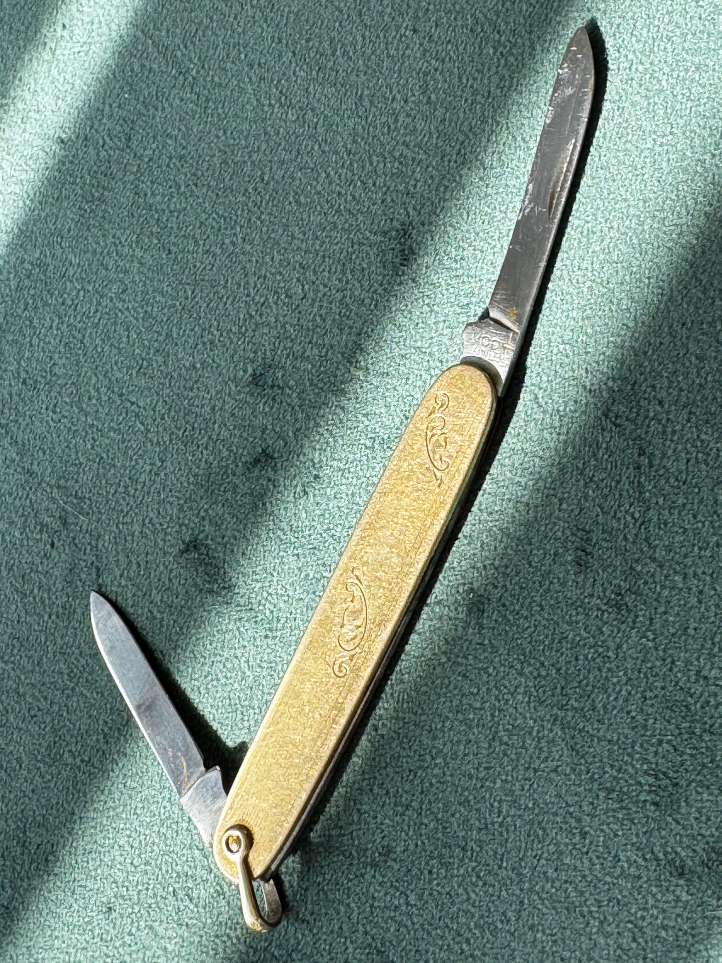 Working Vintage Pocket Knife Pendant - 10K Gold Steel Blade Functional Jewelry