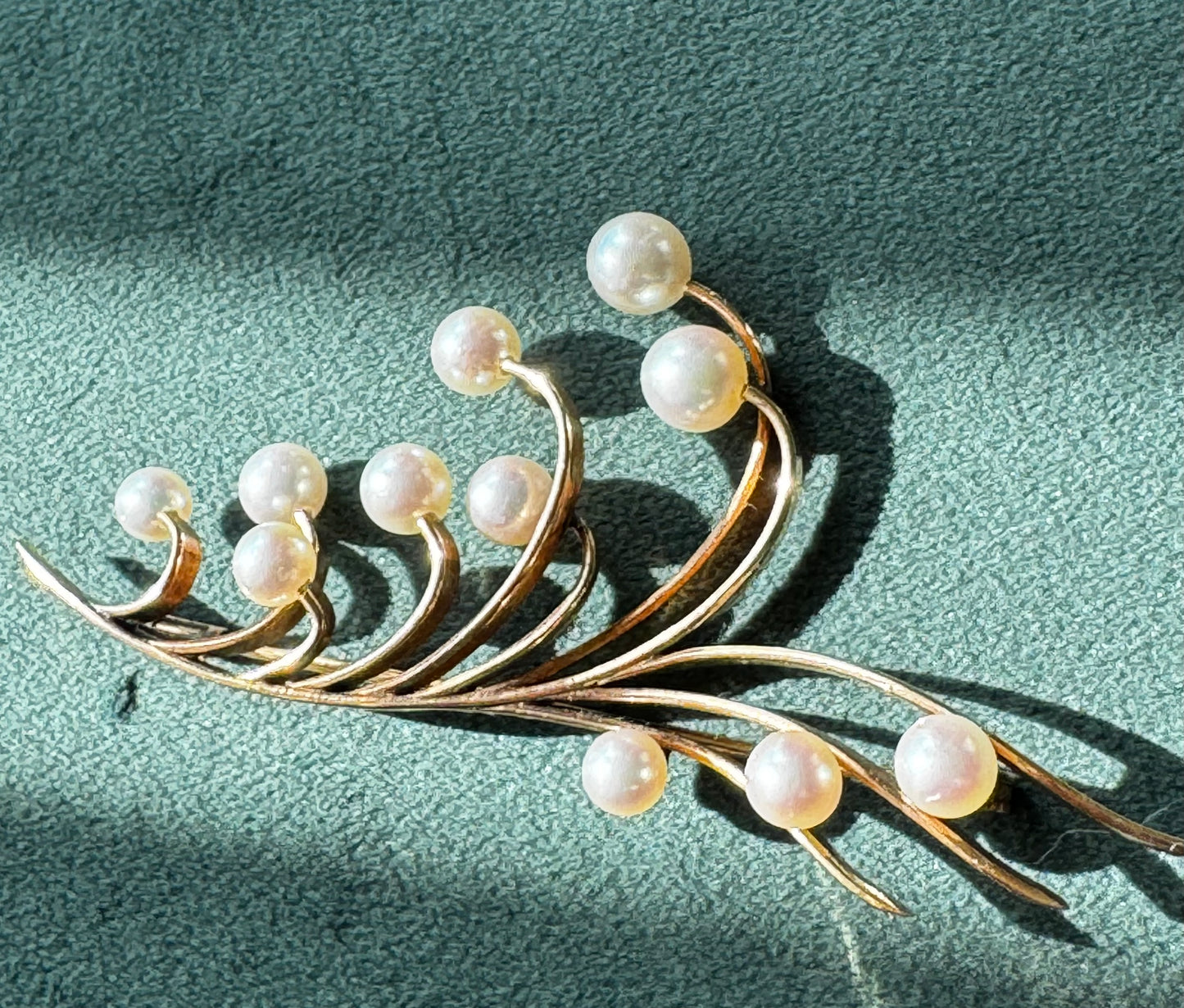 Vintage 14K Gold Cultured Pearl Spray Brooch 8.6g Mid-Century Flowing Design