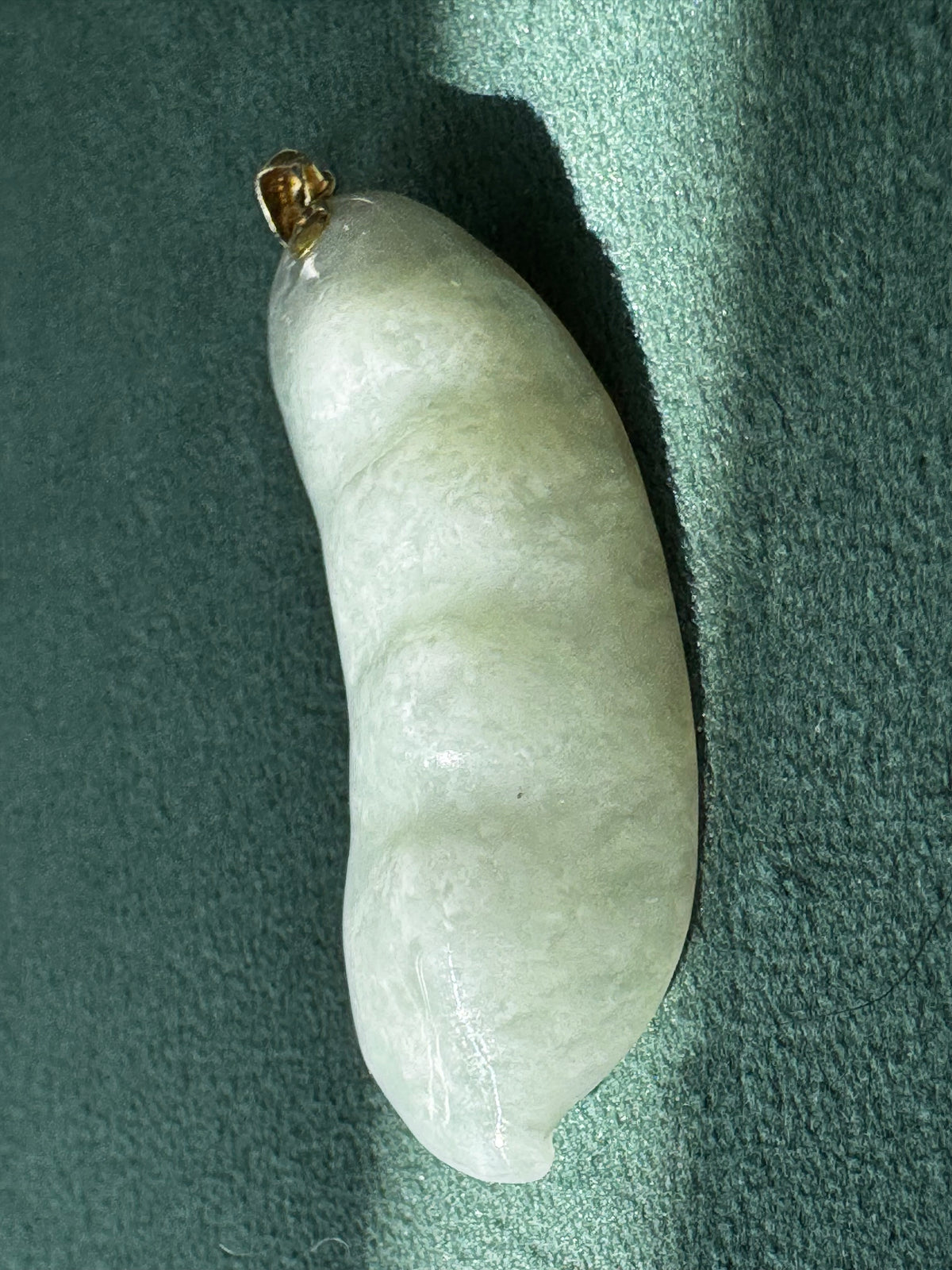 Vintage White Jade Pea Pod Pendant Four Cultured Pearls 14K Gold Bail Four Peas in a Pod Mother and Sibling Gift