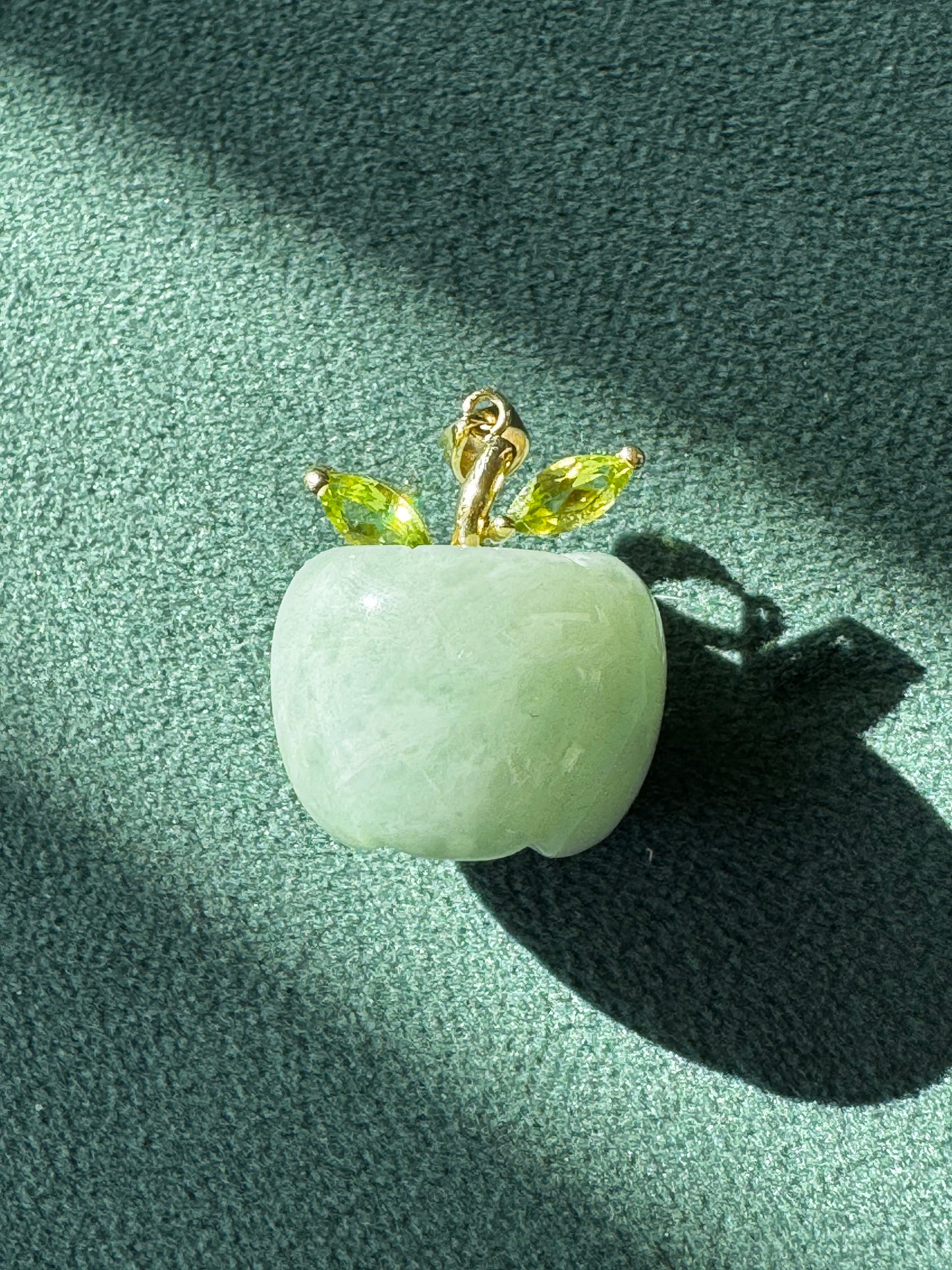 Estate Carved Green Jade Apple Pendant 10K Gold Peridot Leaves Fruit Charm Garden Lover Gift