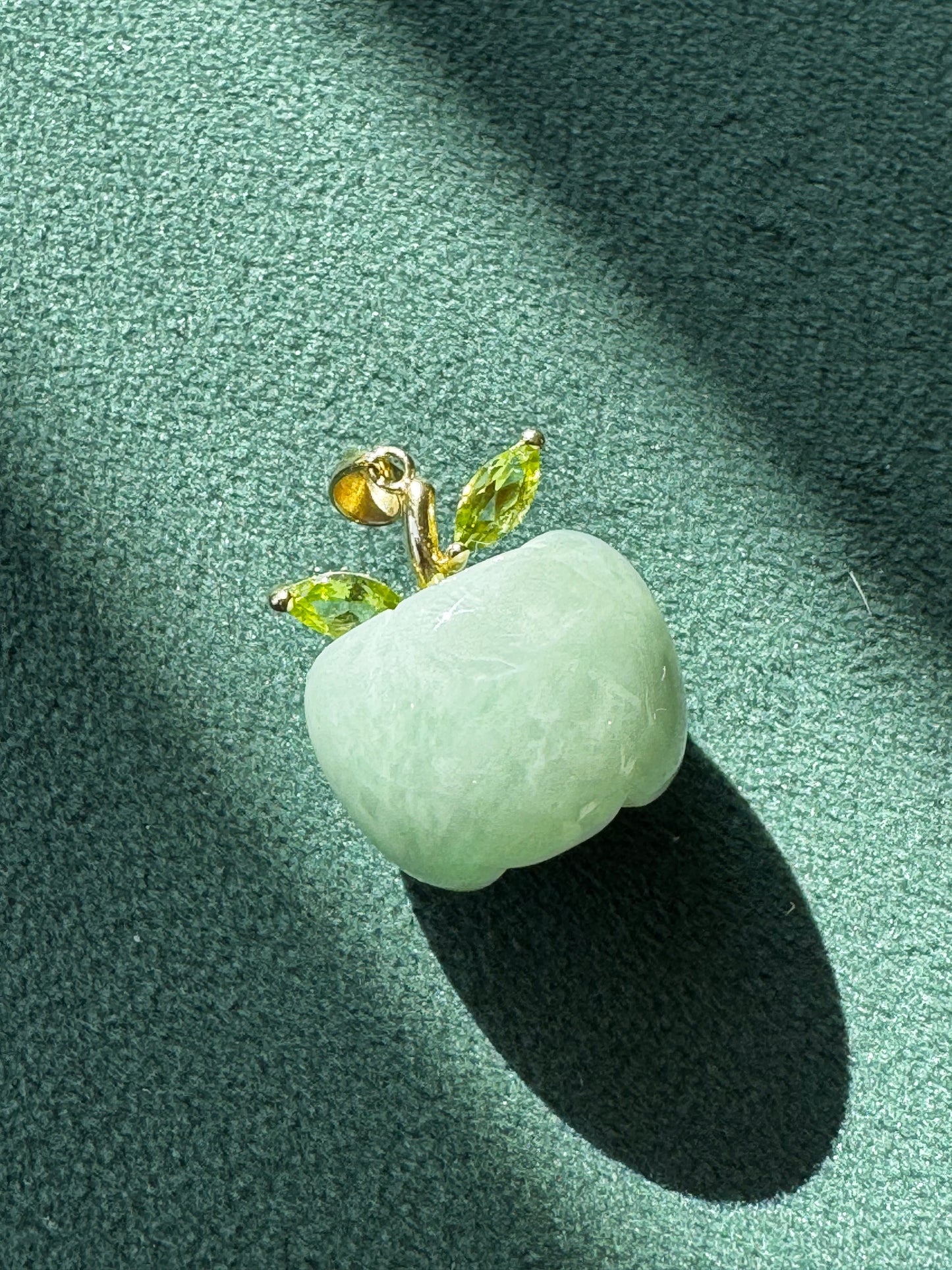 Estate Carved Green Jade Apple Pendant 10K Gold Peridot Leaves Fruit Charm Garden Lover Gift