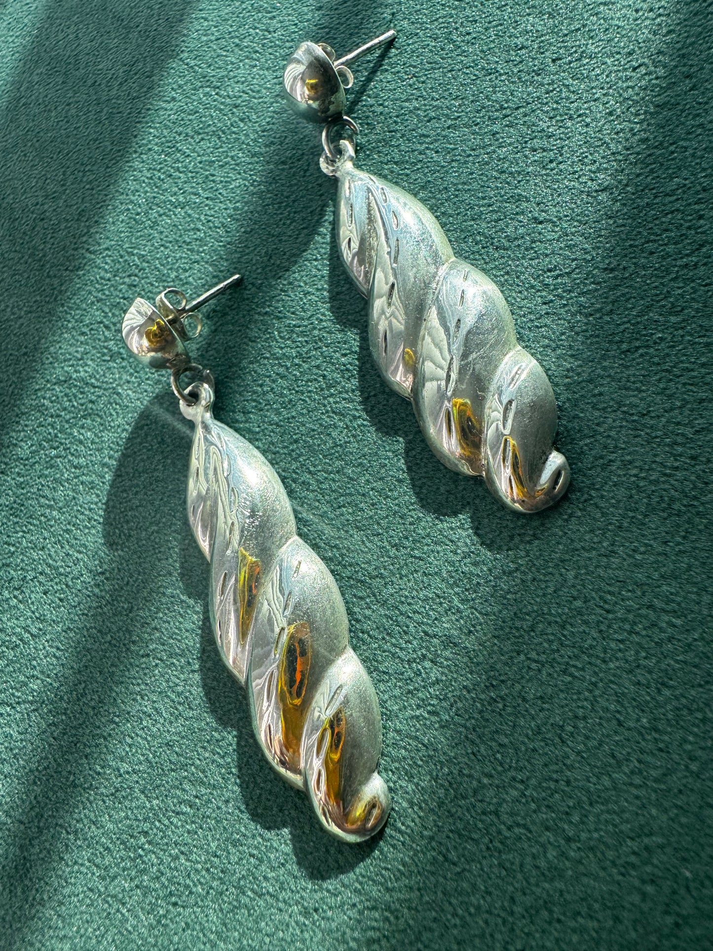 Estate Vintage 1980s Sterling Silver Puffy Twisted Dangle Earrings