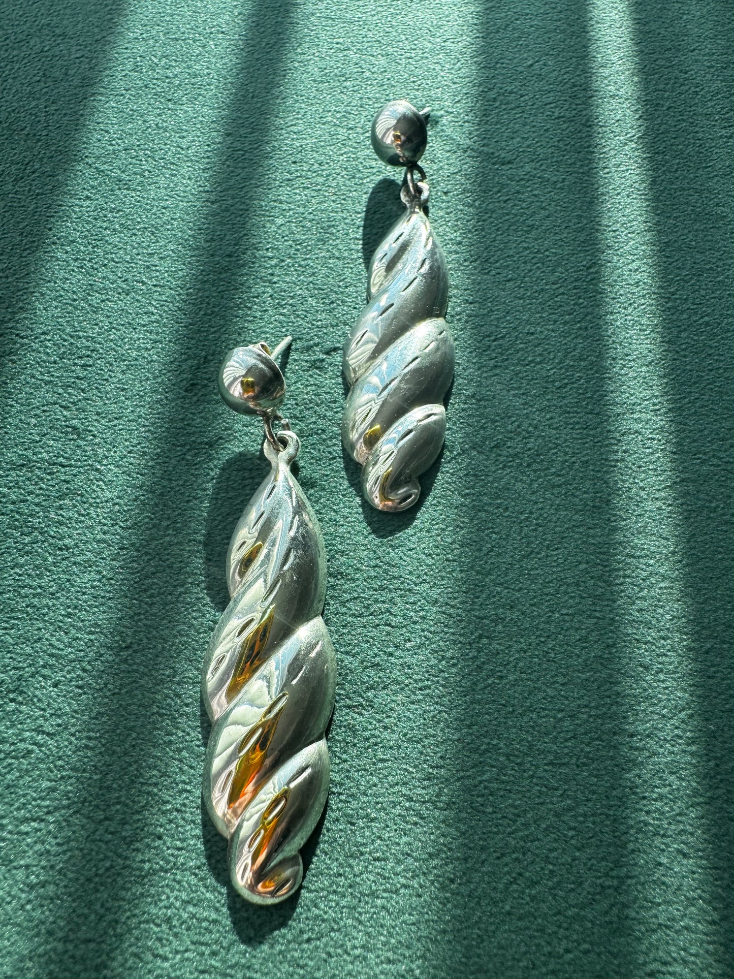 Estate Vintage 1980s Sterling Silver Puffy Twisted Dangle Earrings