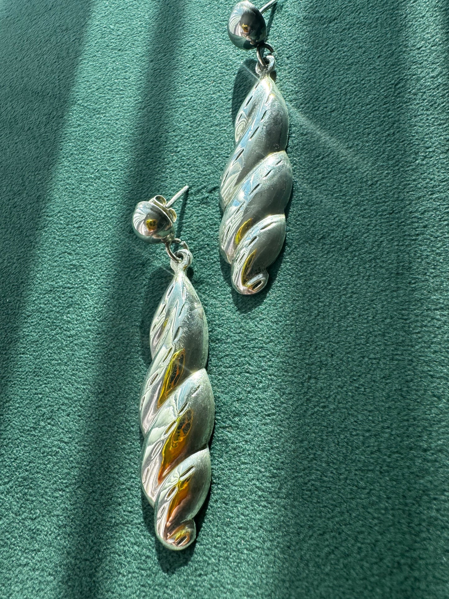 Estate Vintage 1980s Sterling Silver Puffy Twisted Dangle Earrings