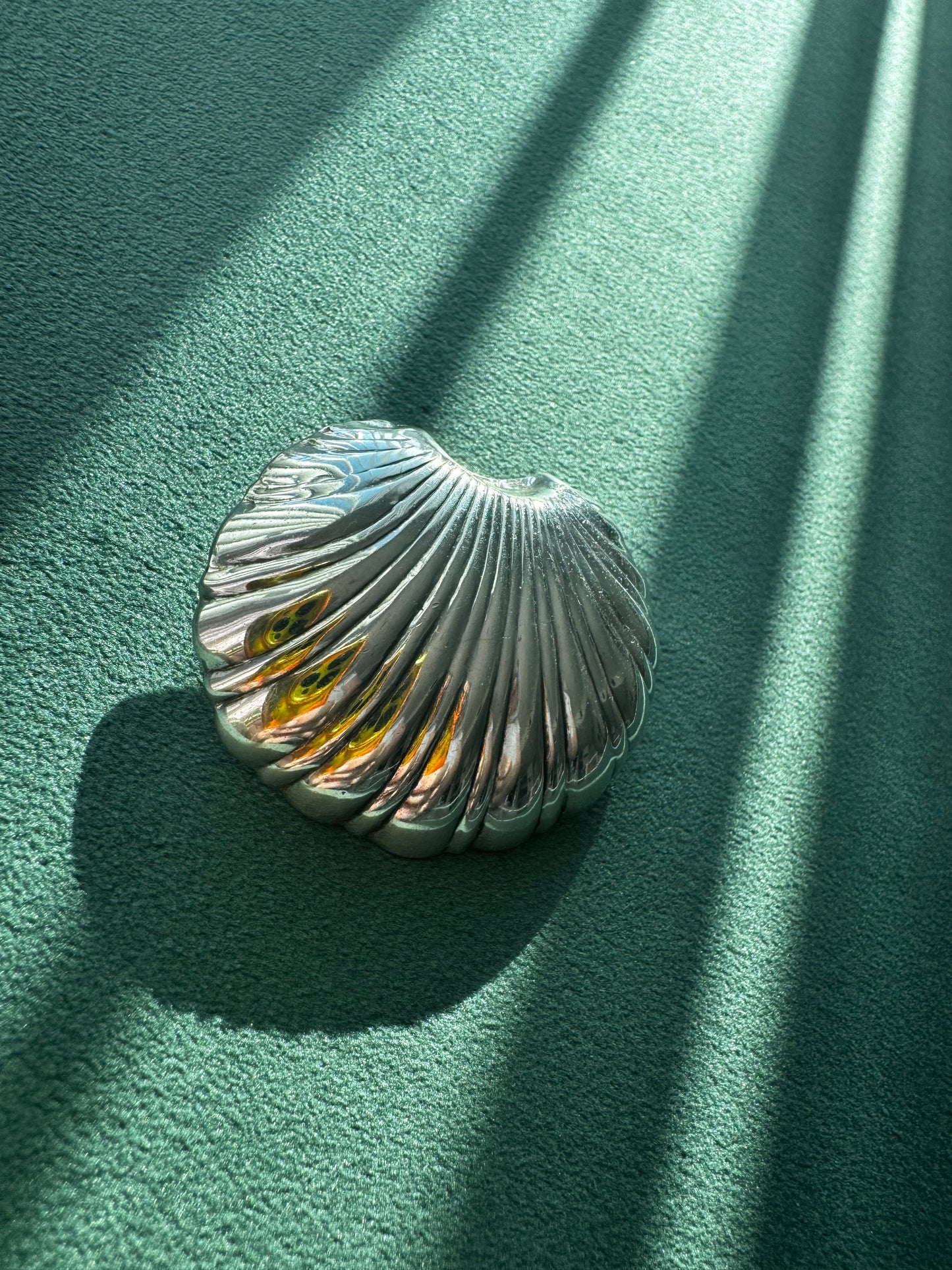 Vintage Talleres de Los Ballesteros Taxco Sterling Silver Puffy Scallop Shell Pendant