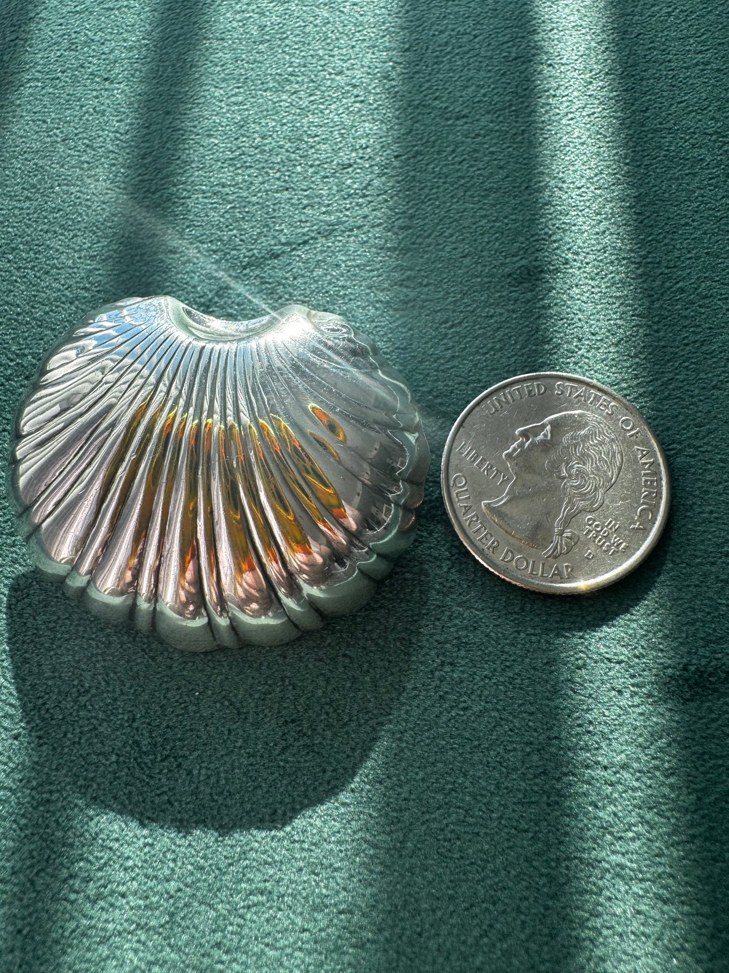 Vintage Talleres de Los Ballesteros Taxco Sterling Silver Puffy Scallop Shell Pendant