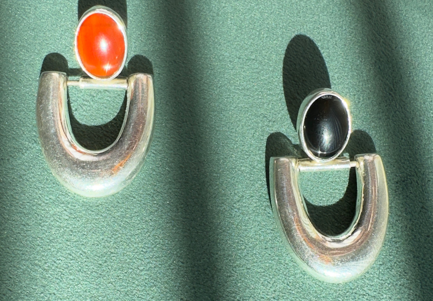 Vintage Taxco Mexico Sterling Silver Asymmetric Carnelian and Onyx Dangle Earrings Y2K Two Stones Better Than One TM-19 925