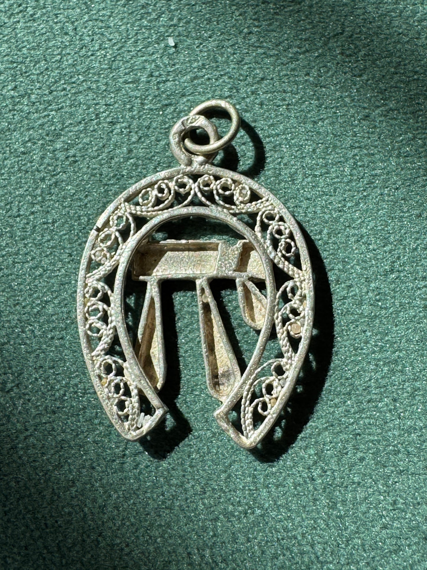 Vintage Sterling Silver Filigree Horseshoe Chai Pendant Good Luck & Life Symbol Judaica Necklace