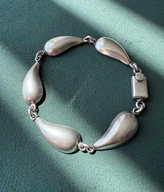 Vintage Mexican Sterling Silver Puffy Teardrop Link Bracelet Modernist 8 Inch Statement Bracelet