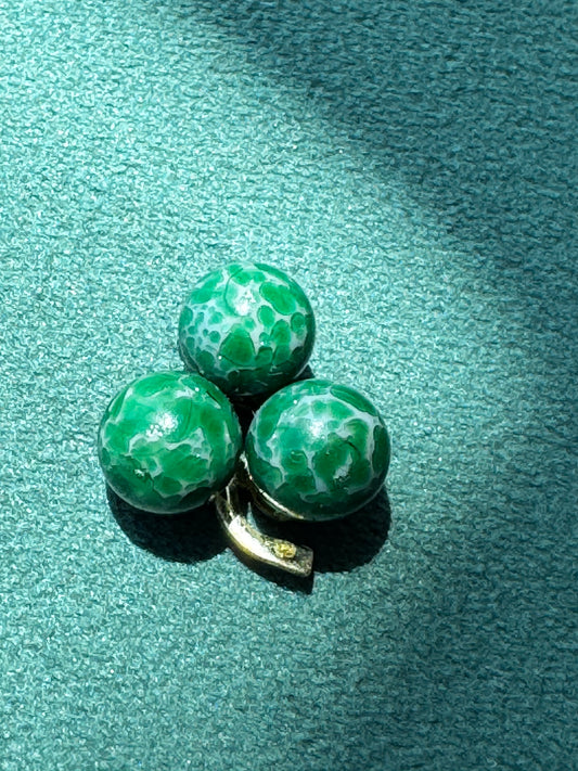 Vintage 12K Gold Green Stone Trefoil Clover Cluster Pendant Three Cabochon Cup Setting Irish Style Estate Jewelry