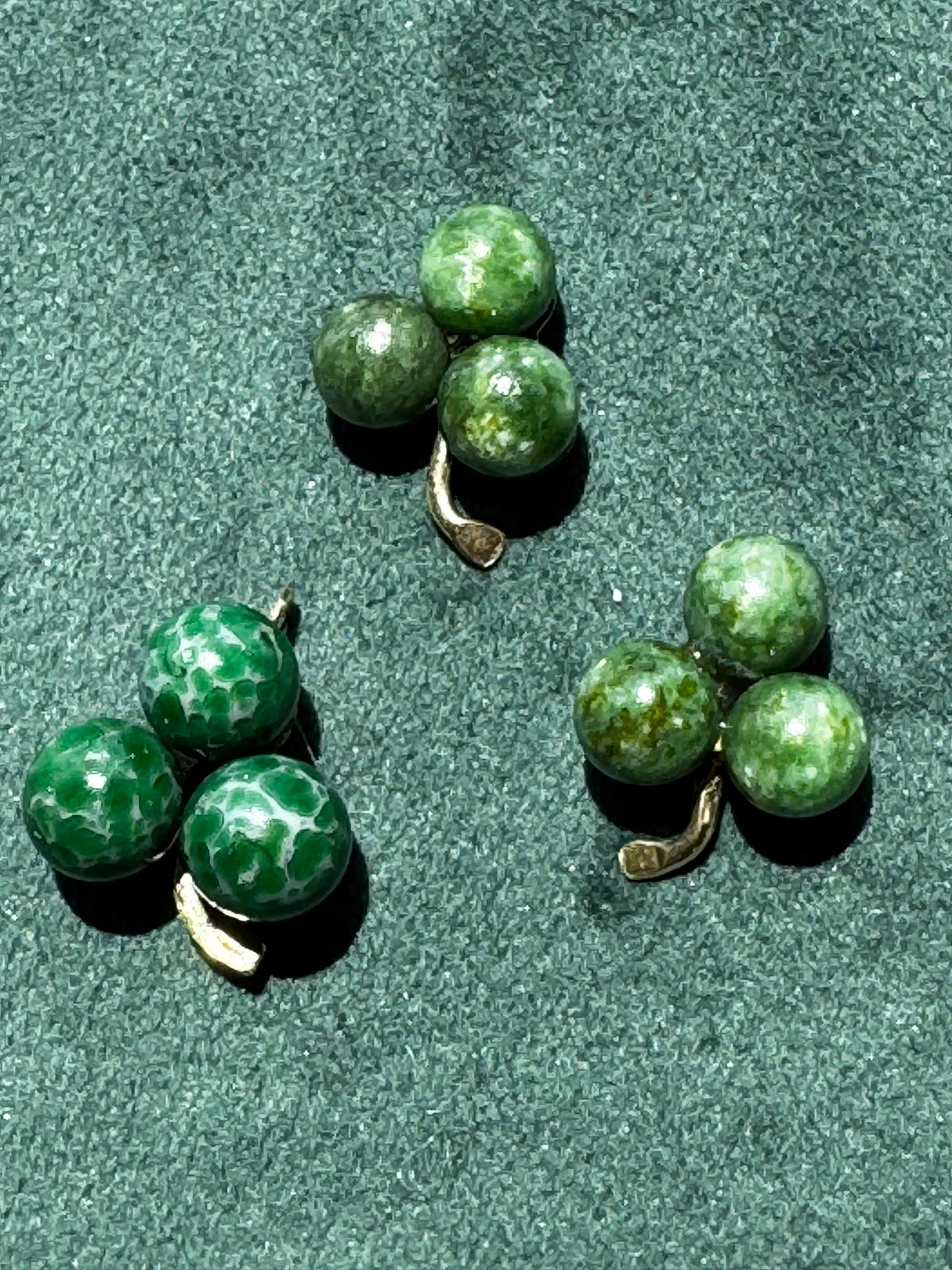 Vintage 12K Gold Green Stone Trefoil Clover Cluster Pendant Three Cabochon Cup Setting Irish Style Estate Jewelry