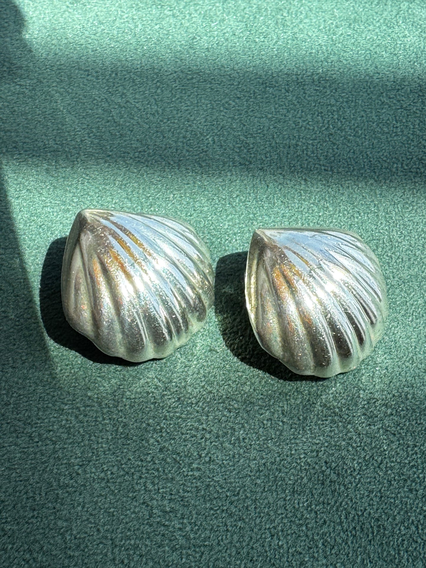 Vintage Los Ballesteros Taxco Sterling Silver Puffy Scallop Shell Clip Earrings Mermaid Life MM34