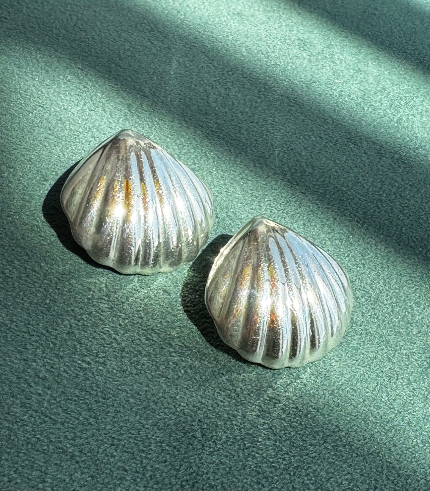 Vintage Los Ballesteros Taxco Sterling Silver Puffy Scallop Shell Clip Earrings Mermaid Life MM34