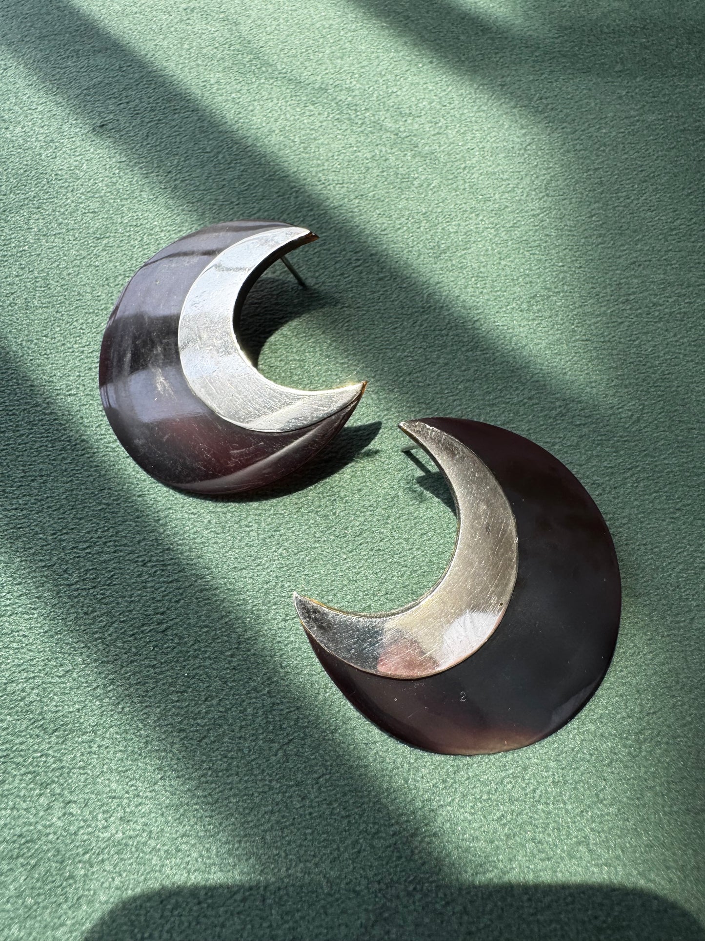 Vintage Sterling Silver Crescent Moon Post Earrings Dark Brown Two Tone Modernist Statement