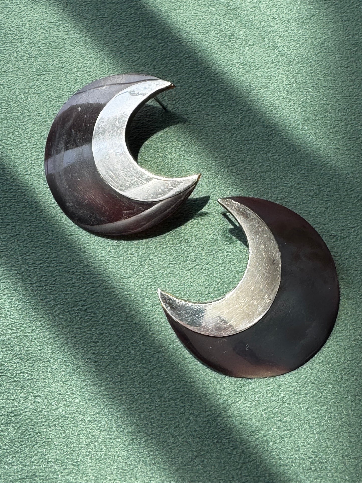Vintage Sterling Silver Crescent Moon Post Earrings Dark Brown Two Tone Modernist Statement