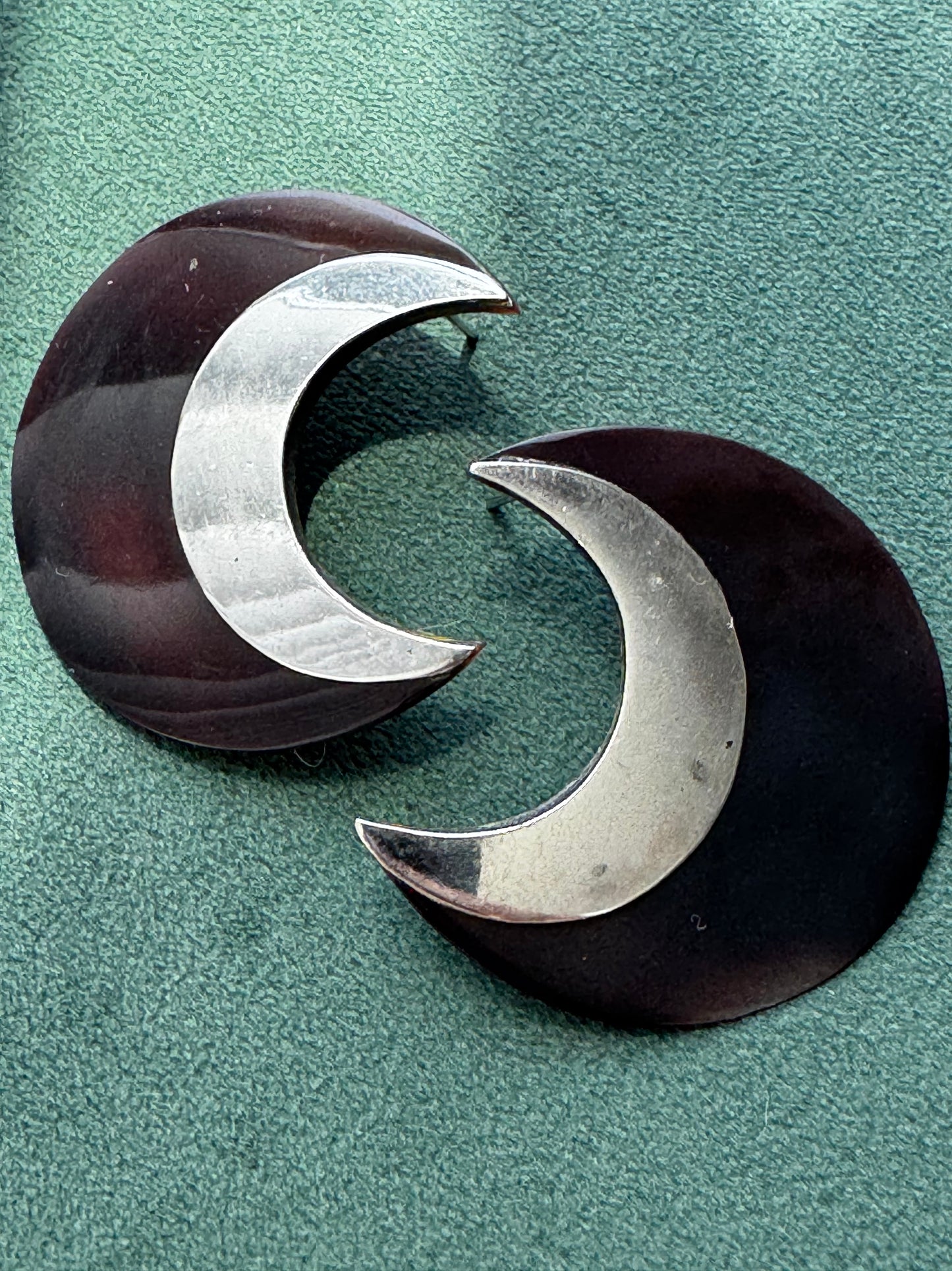 Vintage Sterling Silver Crescent Moon Post Earrings Dark Brown Two Tone Modernist Statement