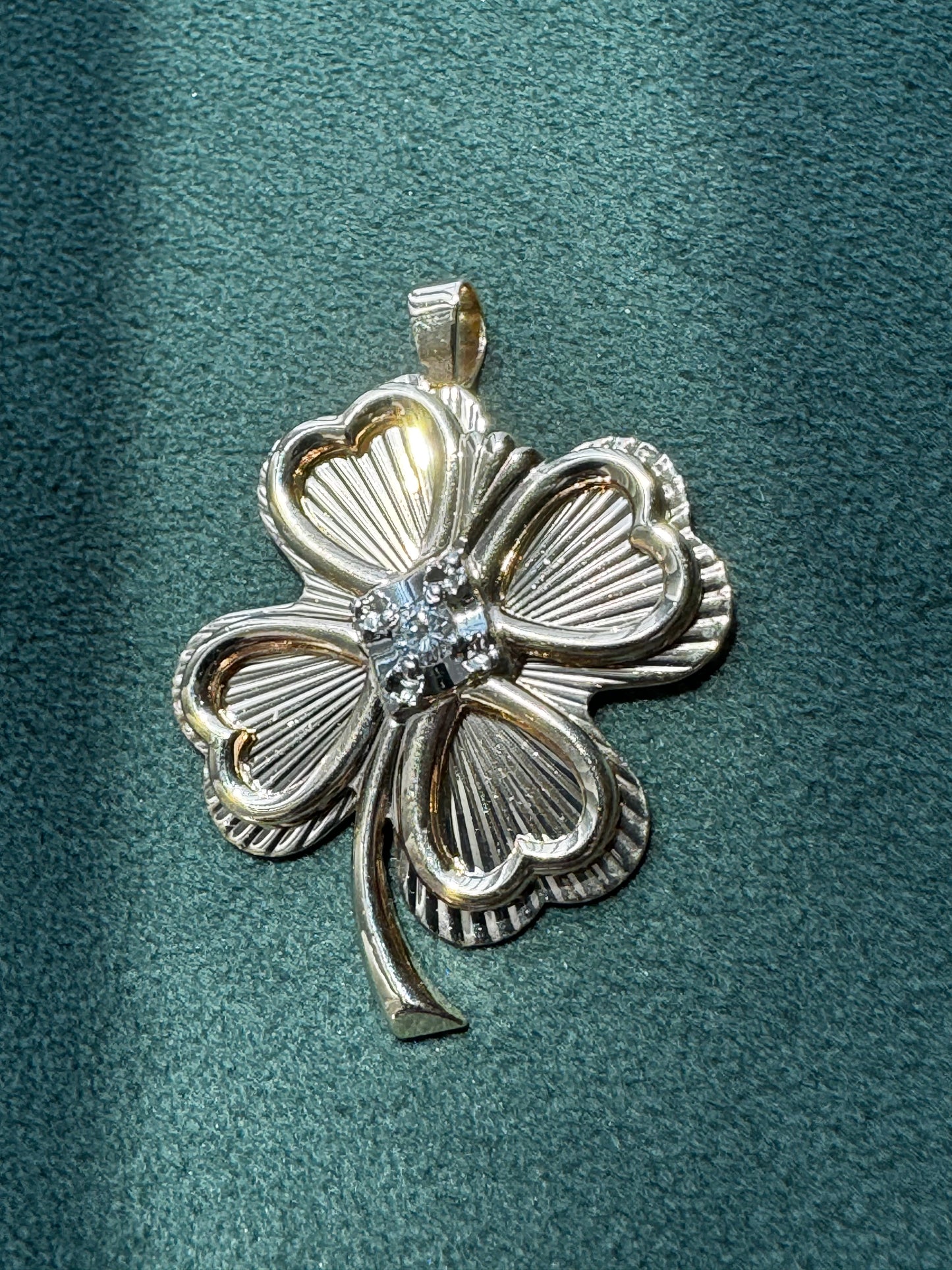 Estate Vintage Tyrrell 10K Yellow Gold Diamond Four Leaf Clover Pendant Engine Turned Heart Leaves 14K Bail