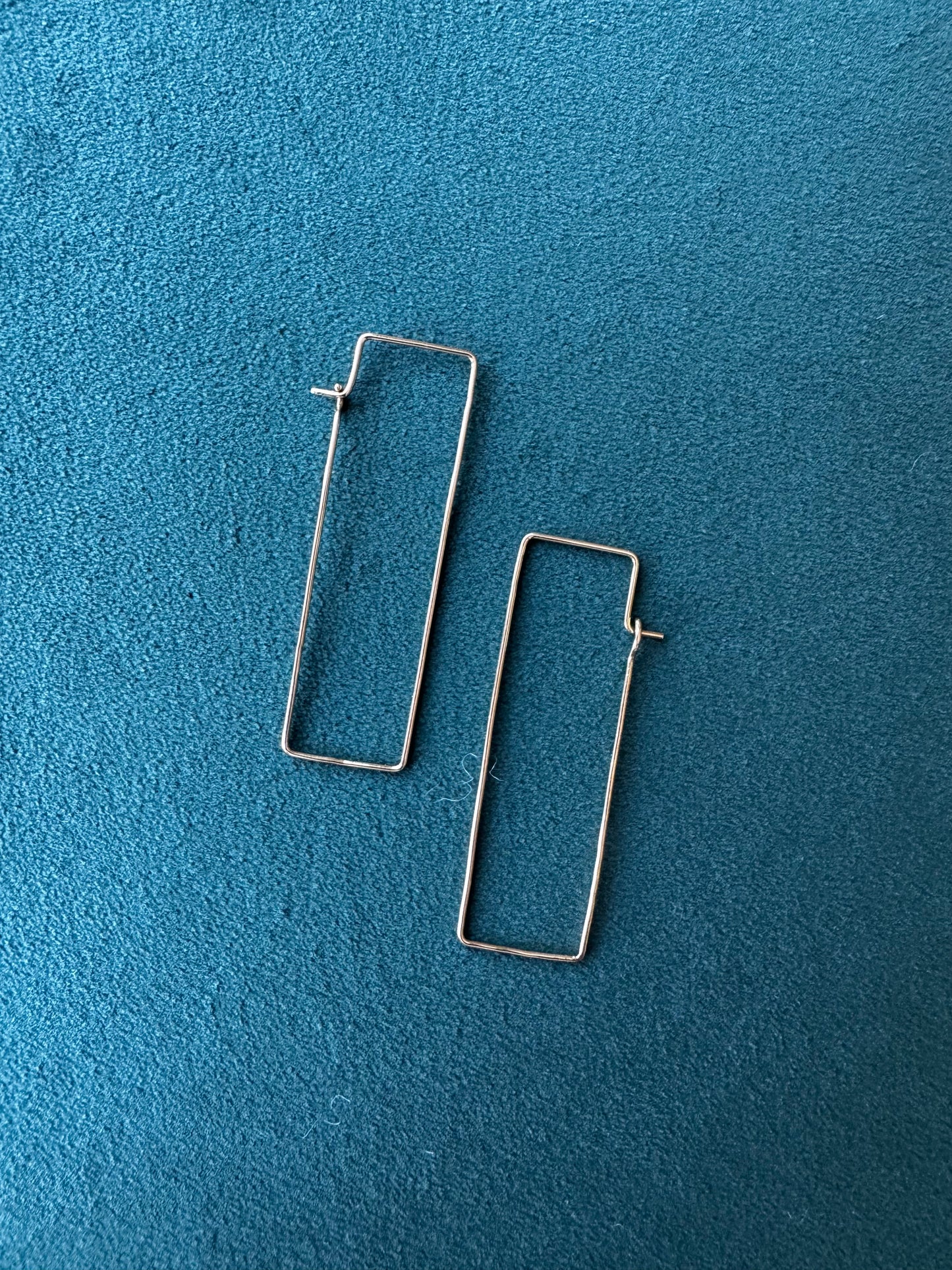 Estate Modernist 18K Gold Rectangle Wire Hoop Earrings Long Lean Lines That Do All the Talking
